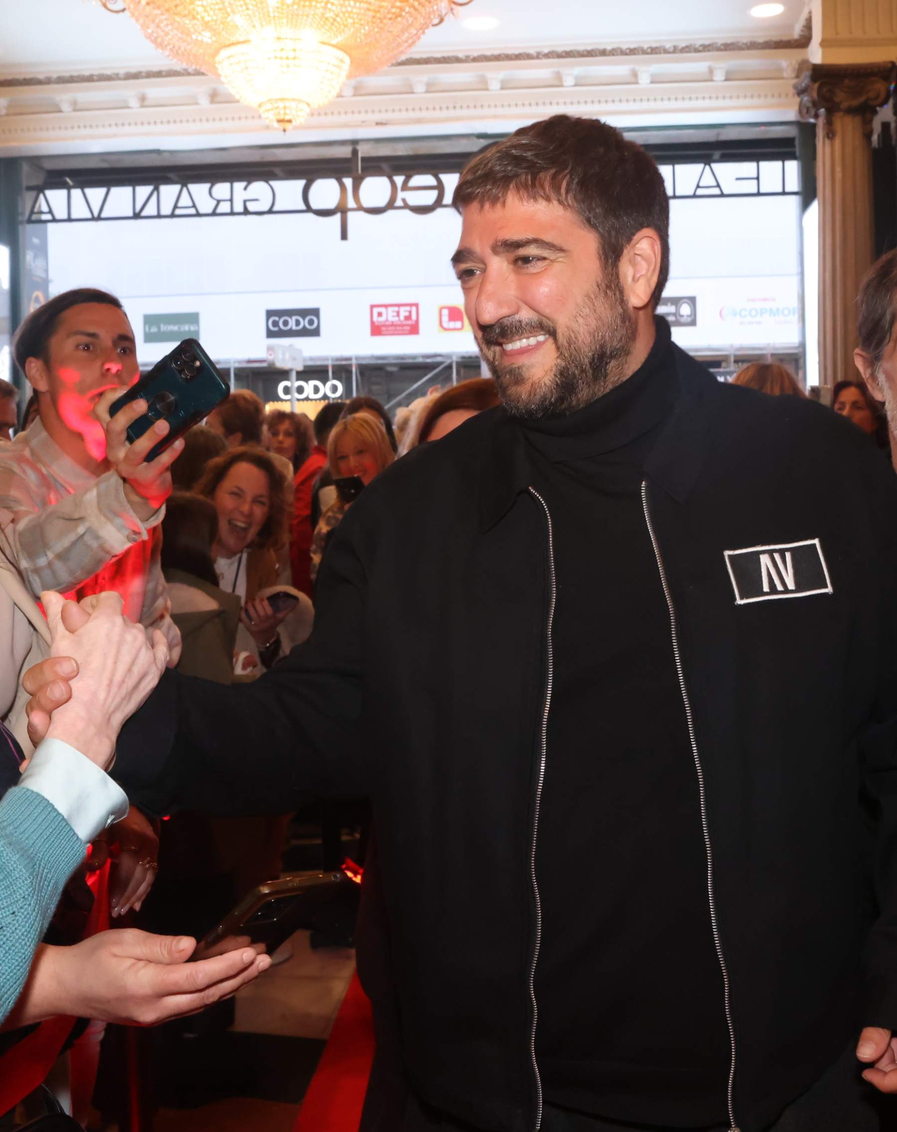 Antonio Orozco sorprèn, la presentadora amb qui ha firmat una col·laboració musical: "Esto es increíble"