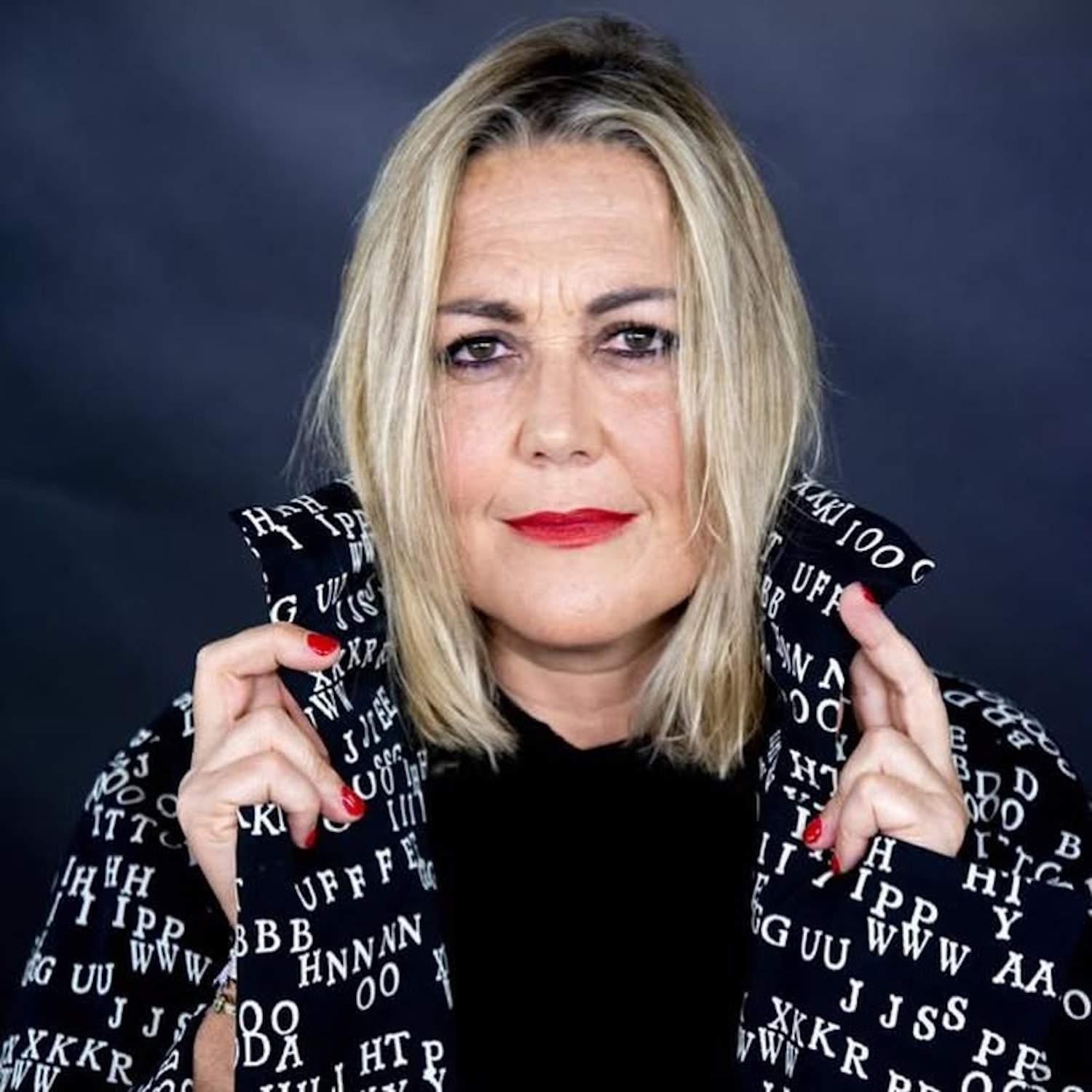 La madre de Mayka Navarro, clavada a ella, maravillosa y sincera hablando de los novios de su hija