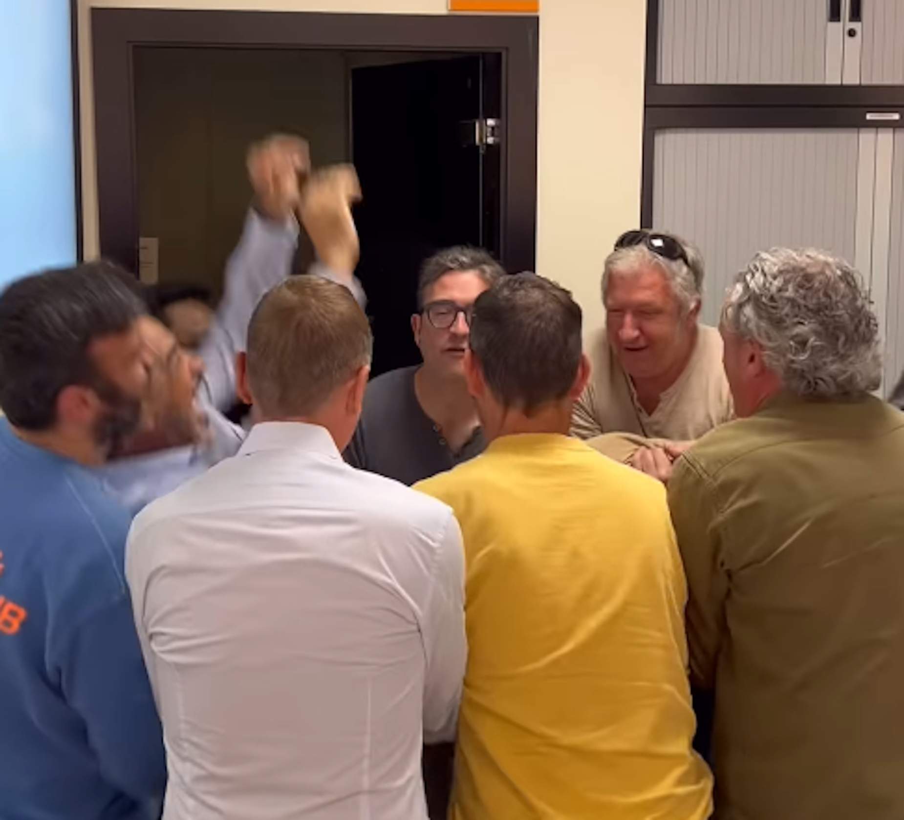 Emotivo adiós de TV3 a un presentador independentista confeso: dedicado a los becarios