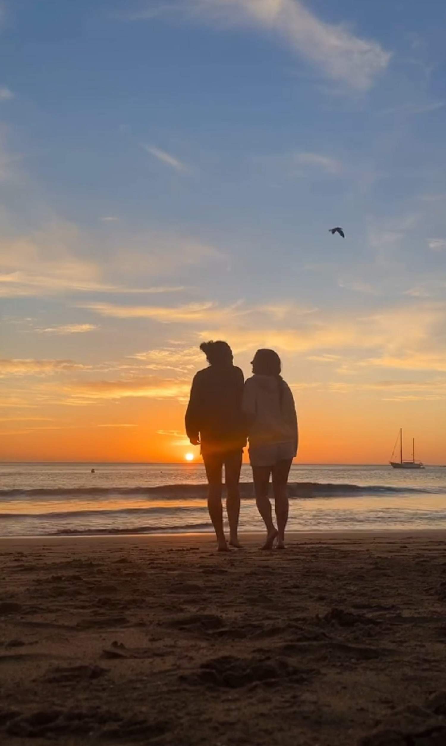 Periodista catalana y crac culé enamoran: su nueva vida lejos de Barcelona