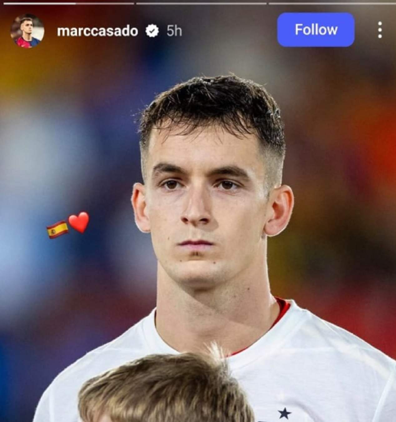 Marc Casadó, desbocat, respon sobre la seva comentada imatge amb una bandera espanyola i un cor