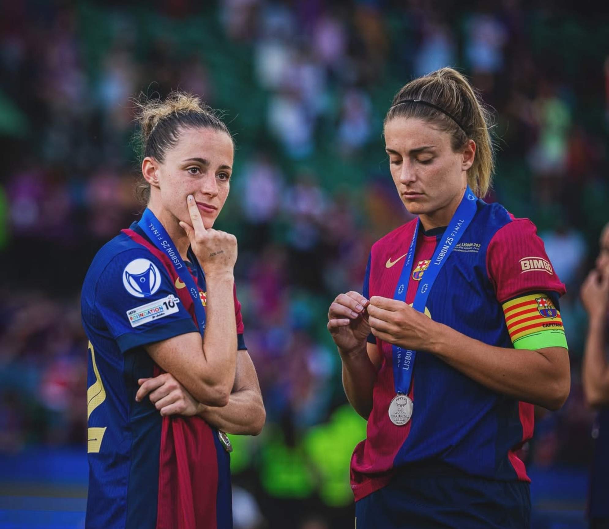 Olga Ríos, el mejor apoyo de Alexia Putellas después de la derrota: la imagen inédita en la grada