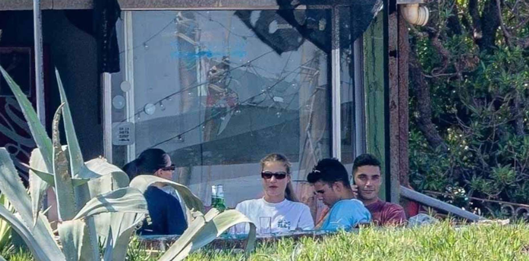 Las fotos prohibidas de Leonor: el novio sin ropa y la imagen que Felipe censuró