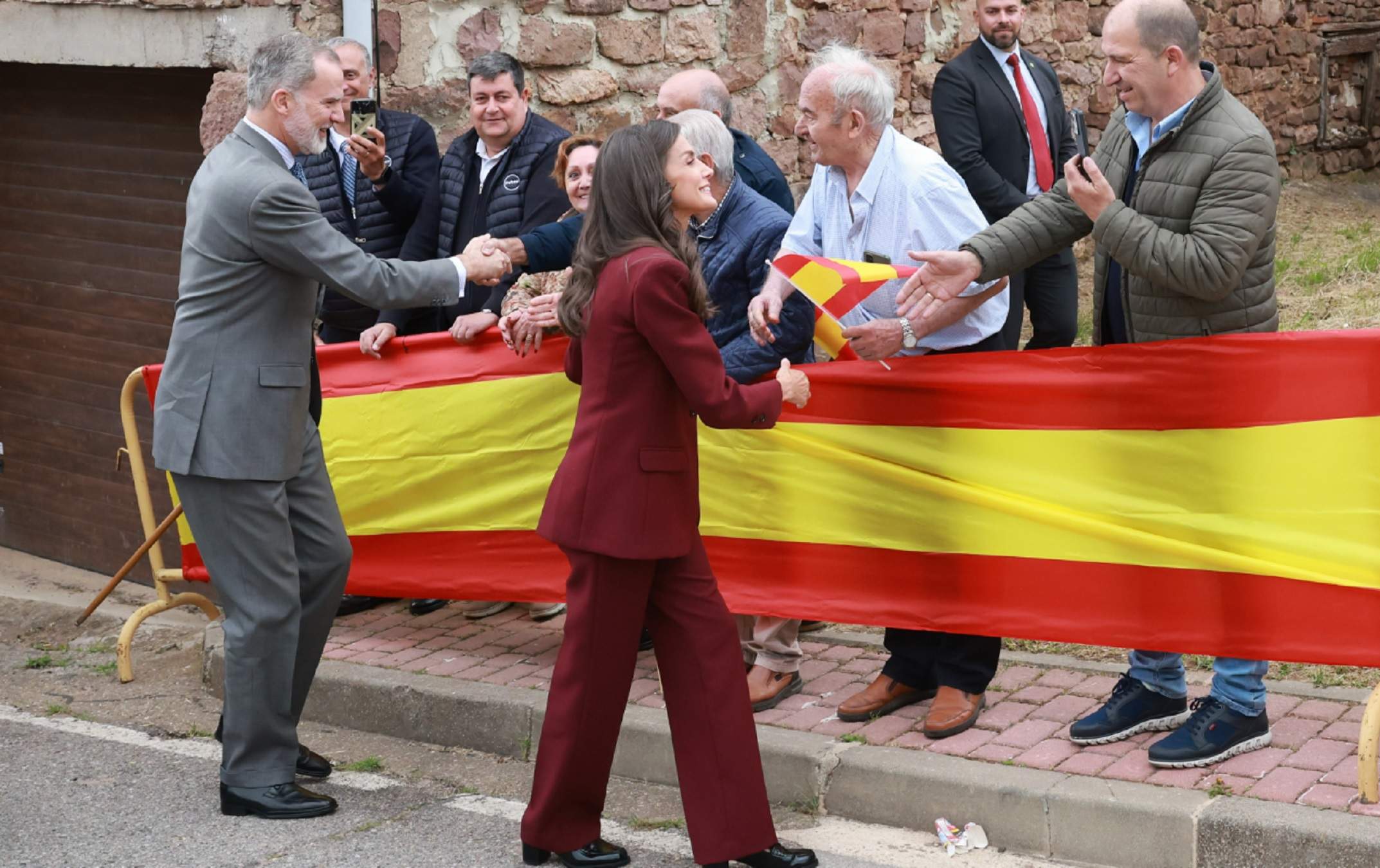 Felipe, negándose a firmar una bandera española a una vecina de un pueblo: qué le ha dicho ella, qué quería