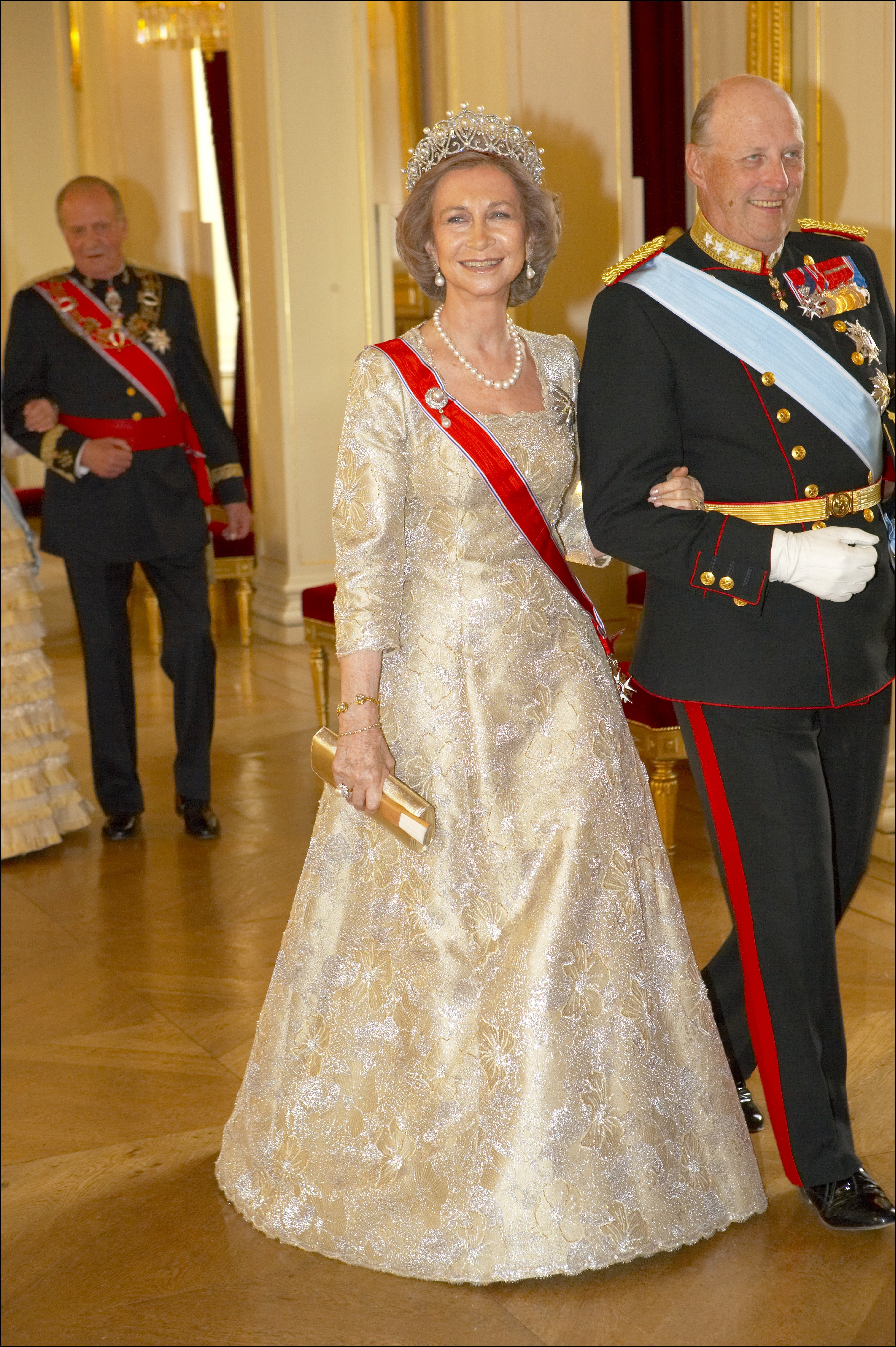 Sofía, fatal con Juan Carlos mientras su primer amor cumple 50 años con su mujer