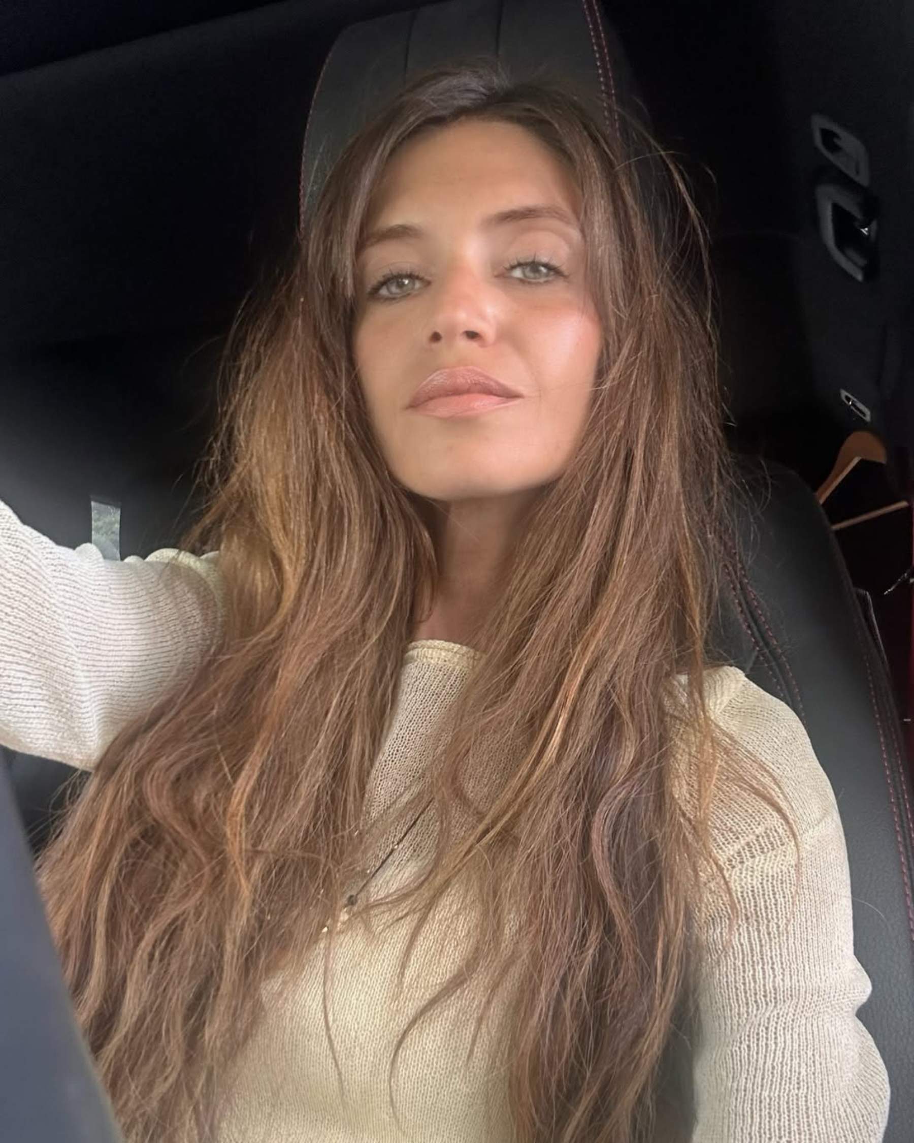 Sara Carbonero enamora amb José Luis, el nòvio: escapada romàntica amb un motiu familiar