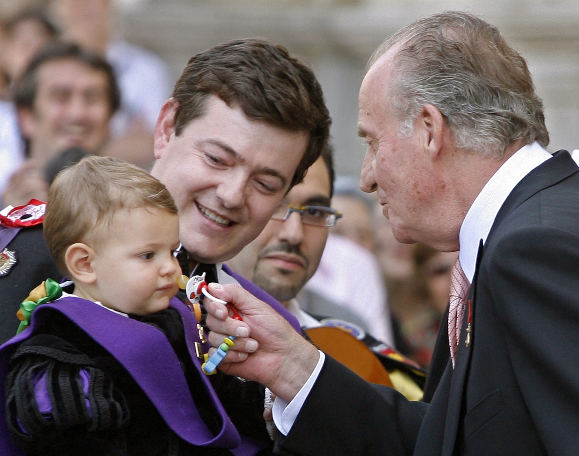 El rey Juan Carlos y Susanna Griso, unidos por un bautizo borbónico