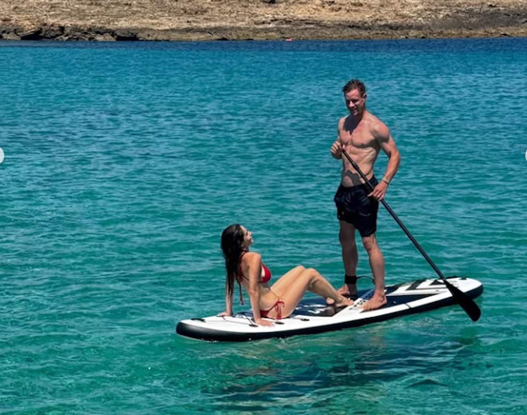Ter Stegen i Ona, romàntiques primeres fotos junts a Menorca: guapíssims i en català