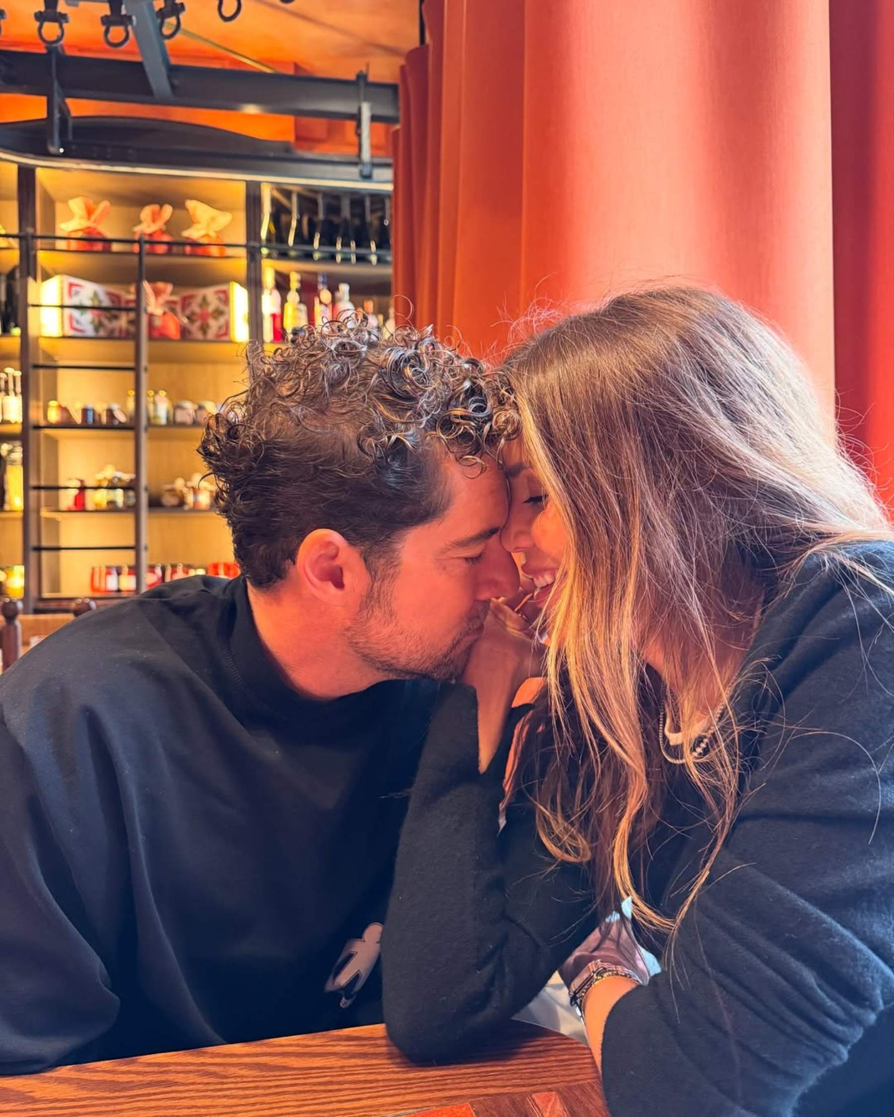 David Bisbal fa plorar al costat de Rosanna Zanetti, què celebren: "Nos acostamos..."