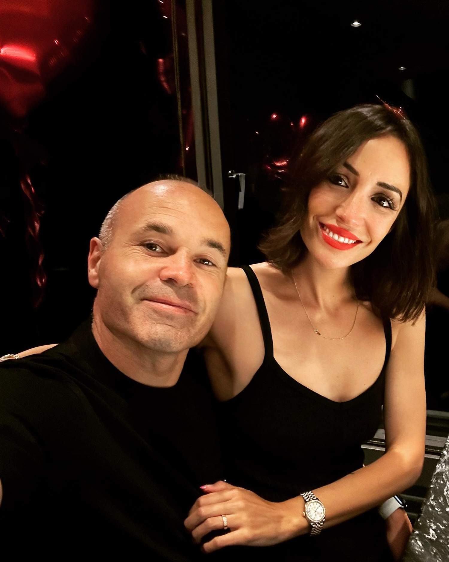 Anna Ortiz y Andrés Iniesta hacen llorar, "después de 18 años juntos". Carne de gallina con foto y mensaje