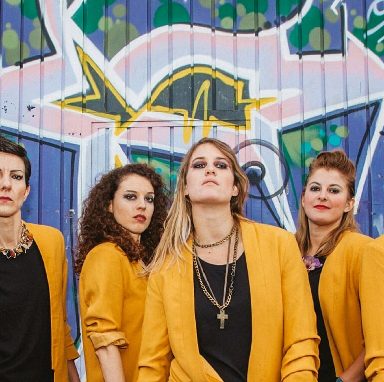 El PP, escandalizado por una cantante que ha enseñado el pecho en un concierto