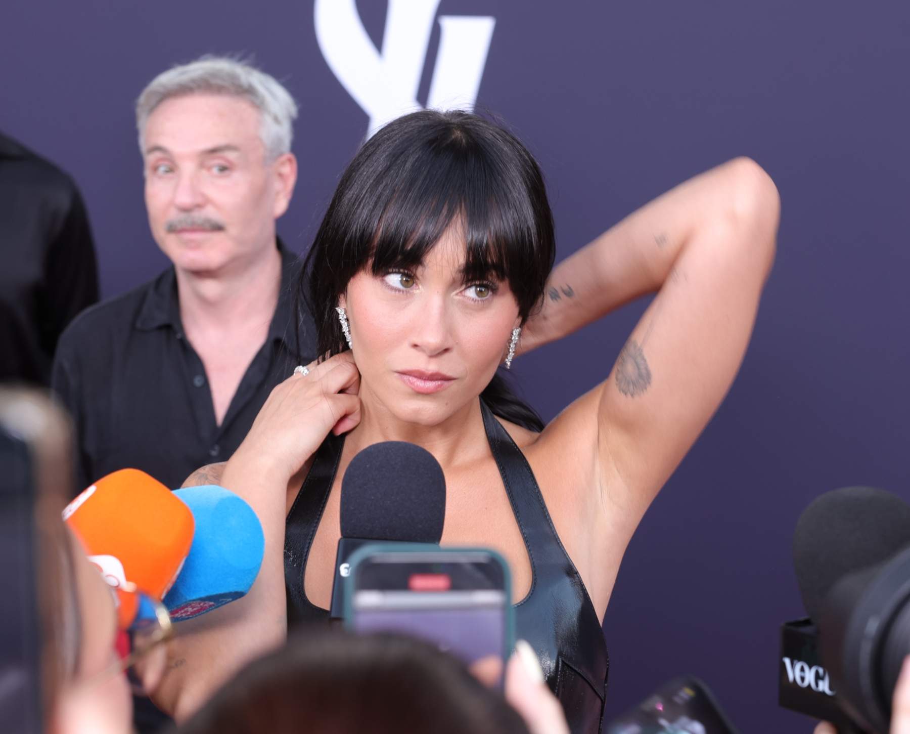 Aitana no passa desapercebuda a la festa de Plex, el gest d'angoixa que la delata: què ha vist