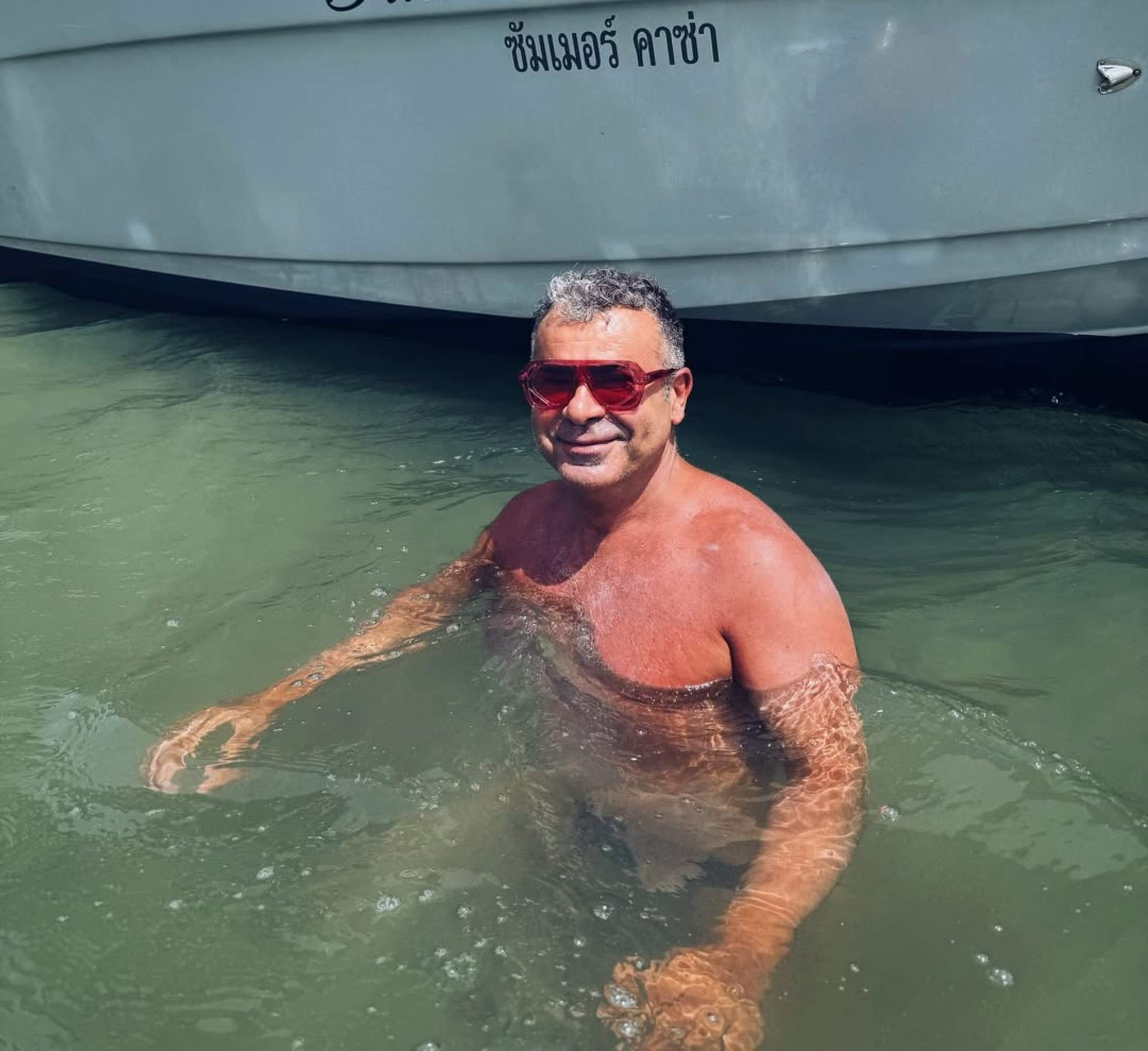 Jorge Javier celebra els 55 anys a Tailàndia, imatge pujada de to i fotògraf especial: "Viajar con P..."