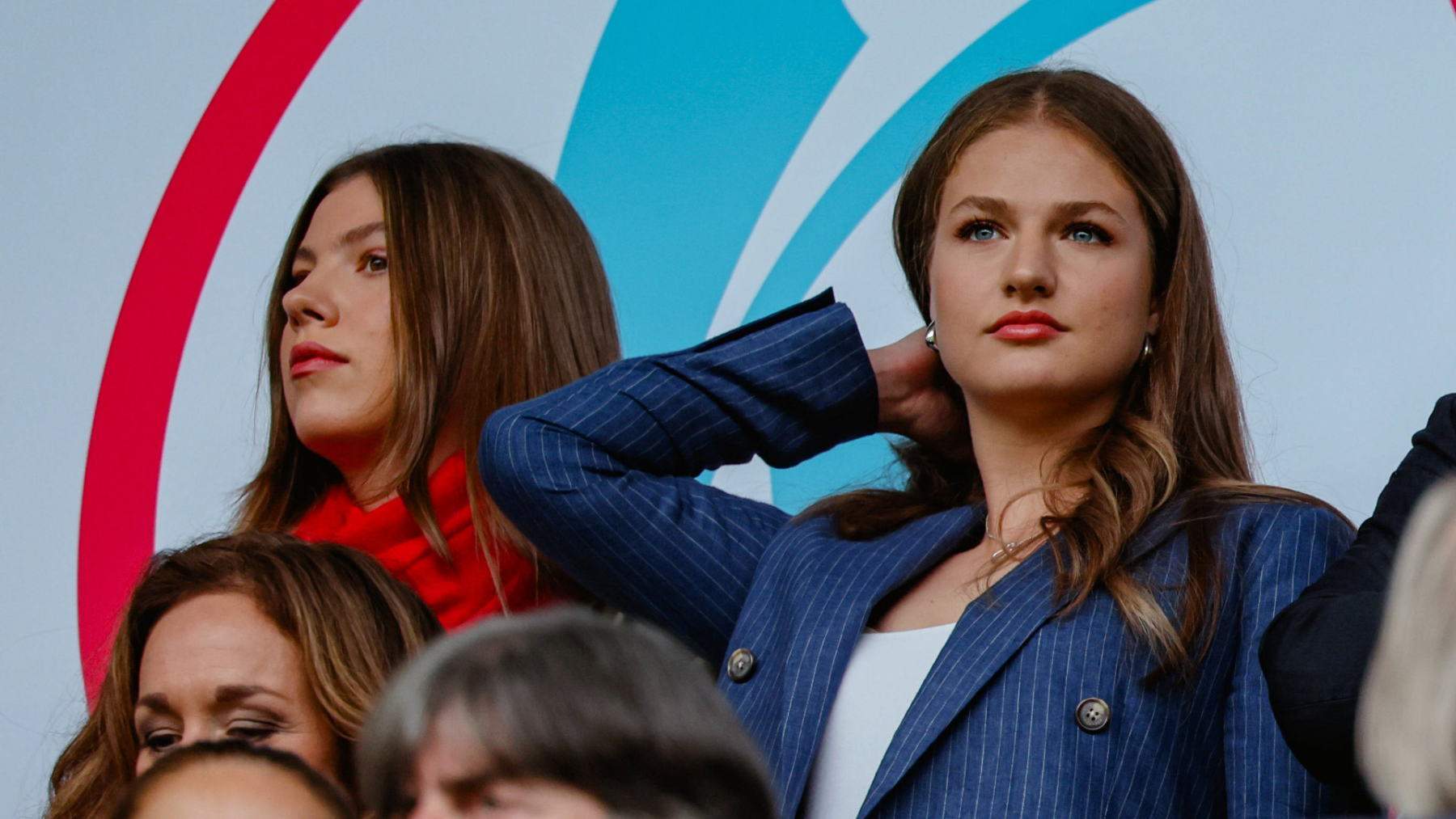 La infanta Sofia i Elionor, vergonya a la final de l'Eurocopa, se'n volia anar
