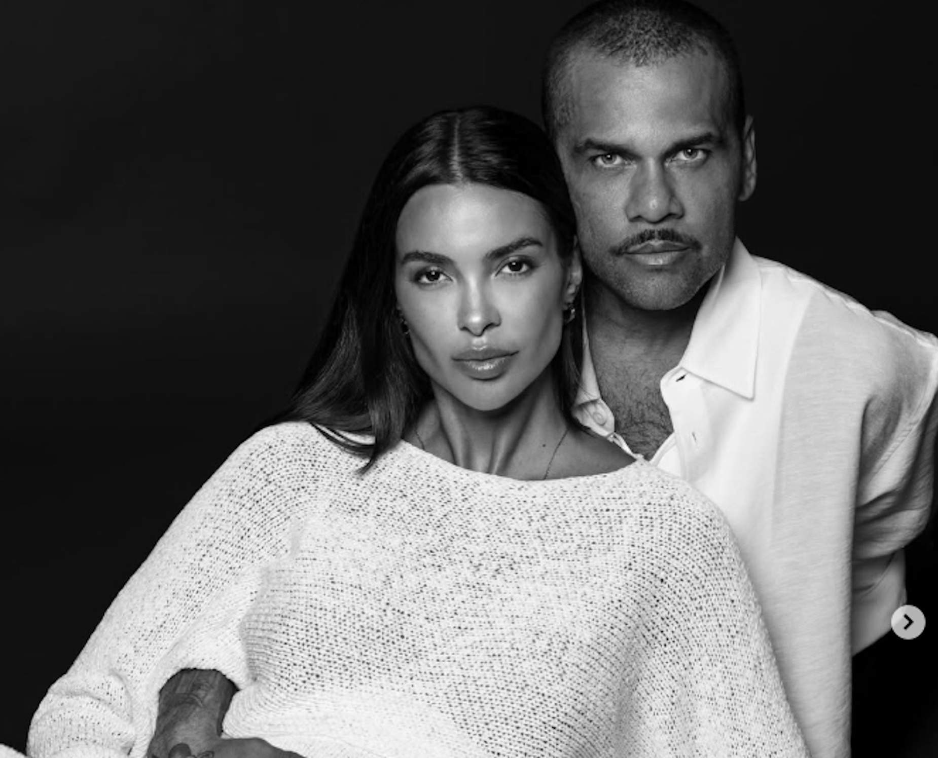 Dani Alves i Joana Sanz eufòrics per l'arribada de la seva filla: sorprenent nom català