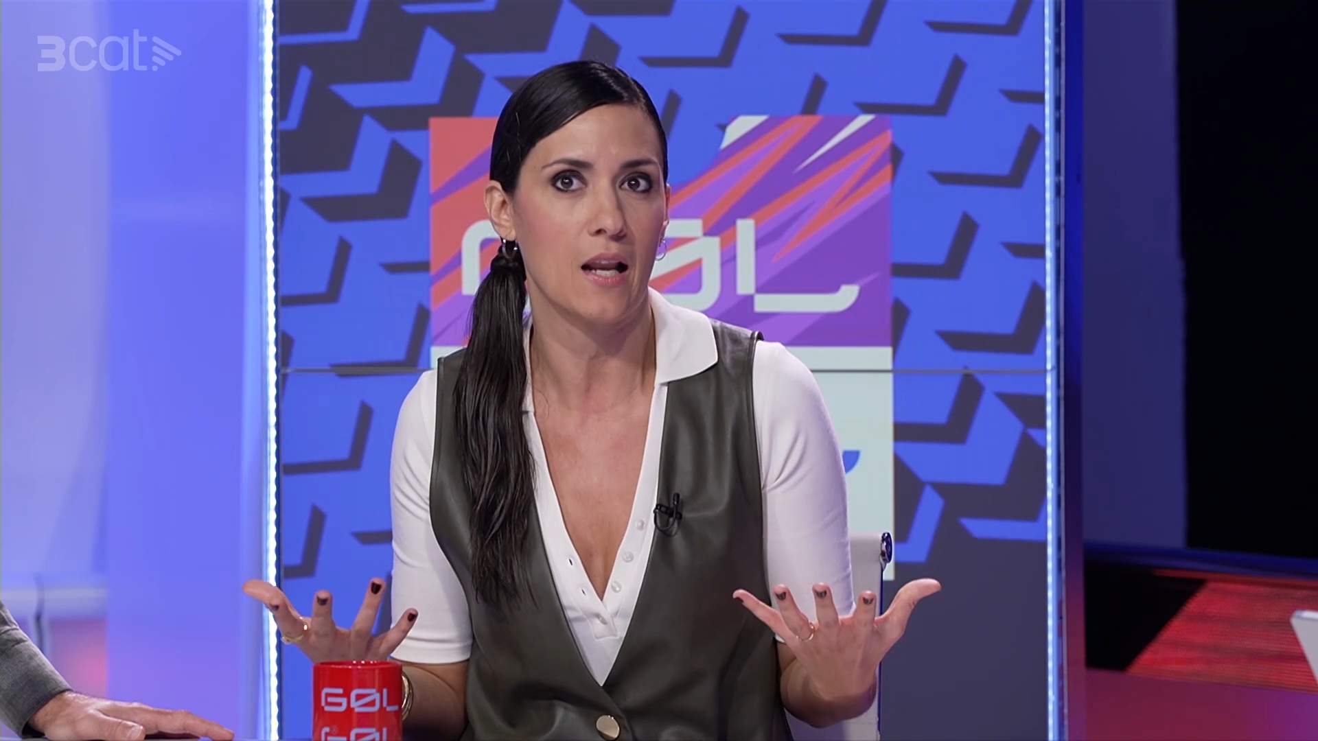 Maria Fernández Vidal y su hija Rita elegantísimas en una boda en pleno agosto
