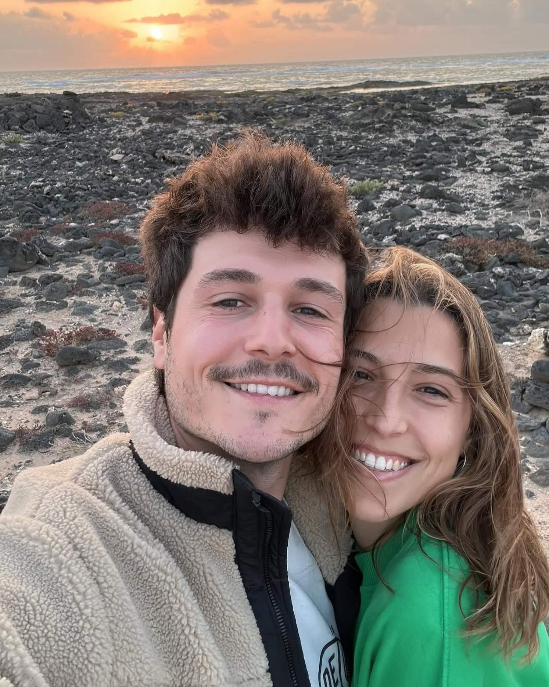 Miki Núñez y Sara Roy, enamoradísimos, excursión idílica de desconexión: "Supongo que el amor es esto"