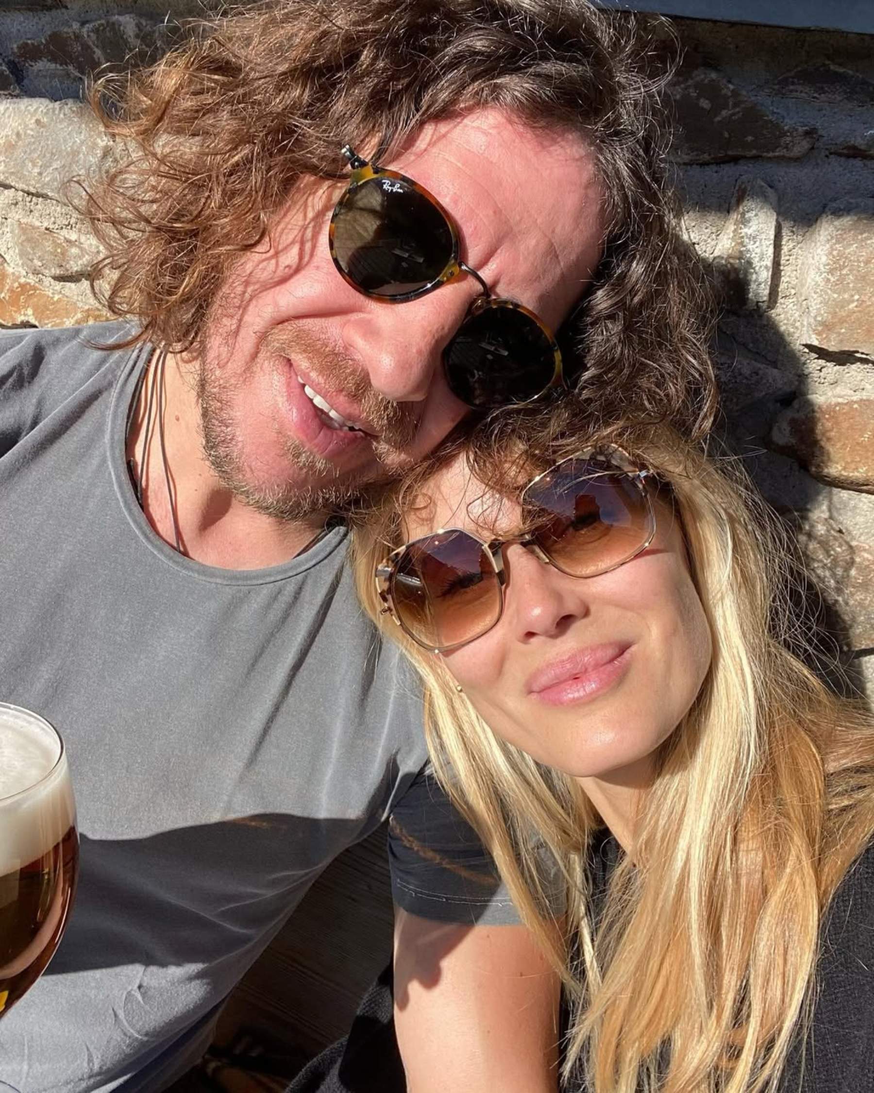 Carles Puyol i Vanesa Lorenzo enamoren en un racó preciós, què han fet: "Carles..."