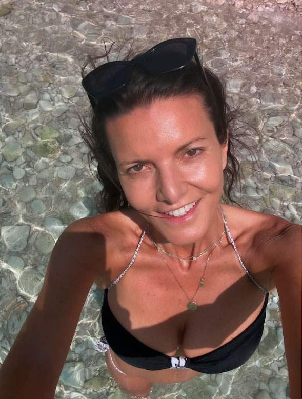 Himar González, la presentadora del tiempo de Antena 3, con un bikini minúsculo a los 49 años