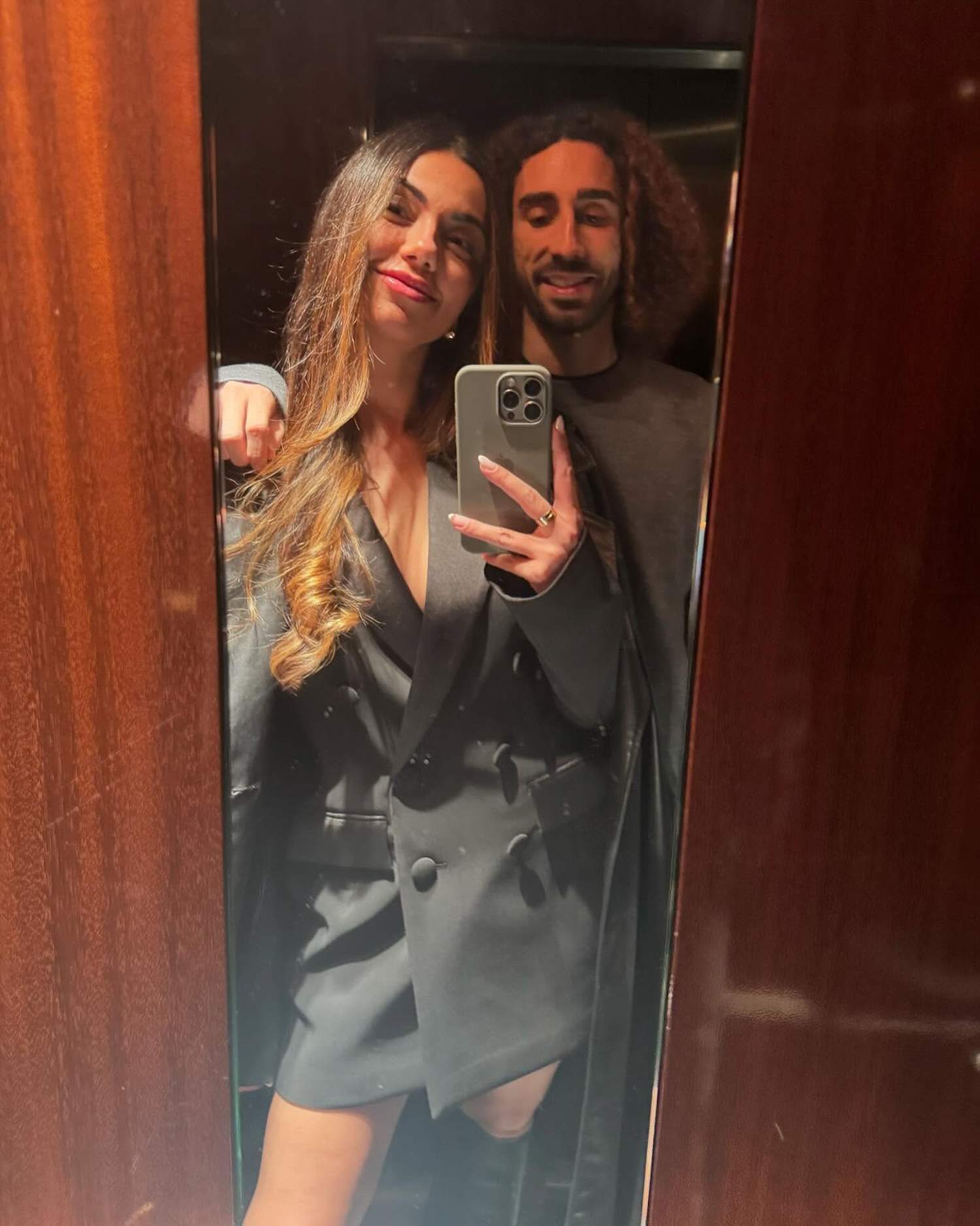 Marc Cucurella i la seva parella Claudia mostren la seva brutal casa: el seu niu d'amor, per dins