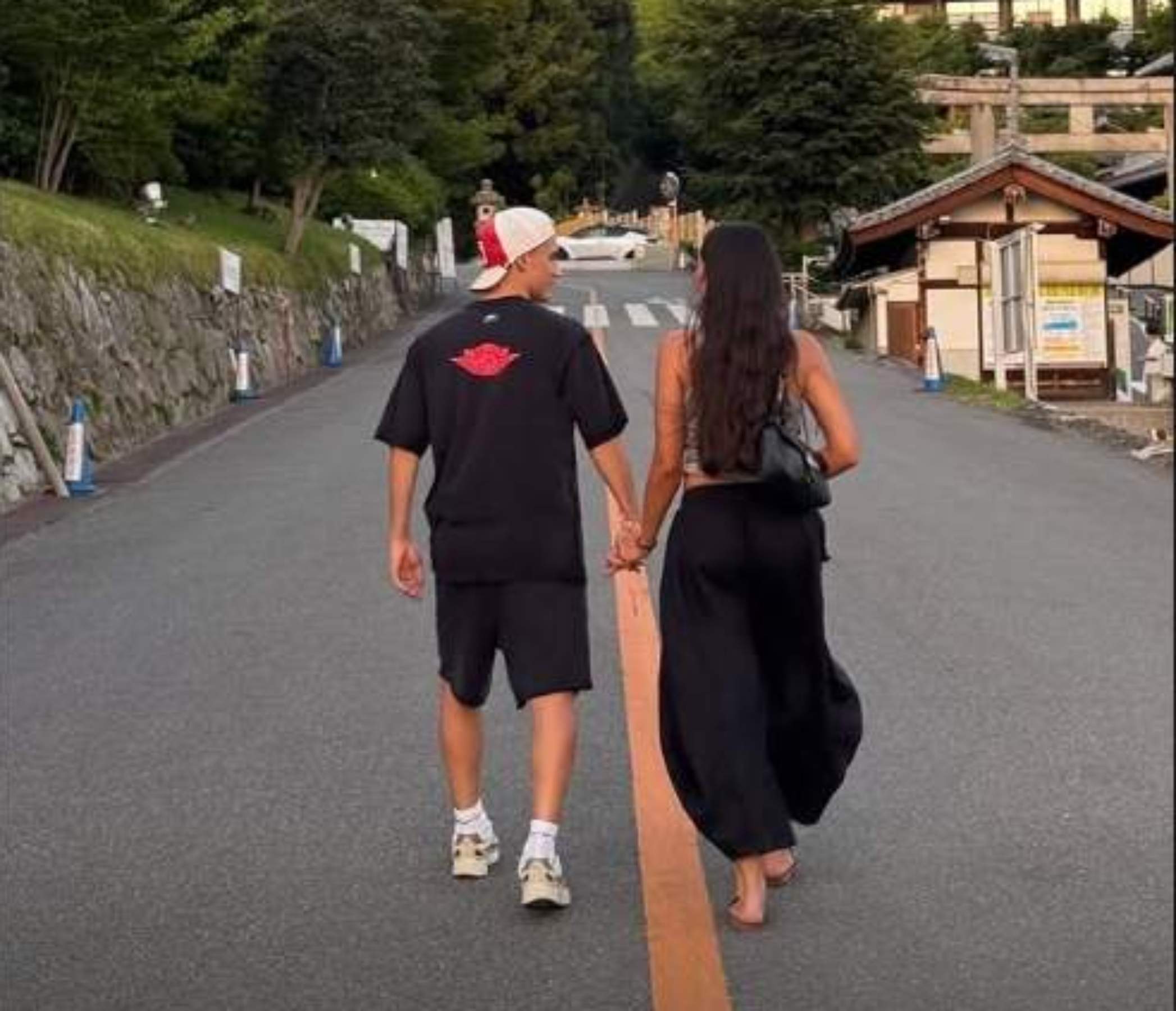 Gavi y Ana Pelayo enamoran en este rincón, el dulce momento de la pareja delante de las cámaras