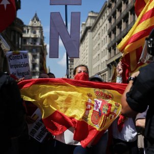 Influencer gallega deja K.O. a españoles que le exigen hablar en castellano