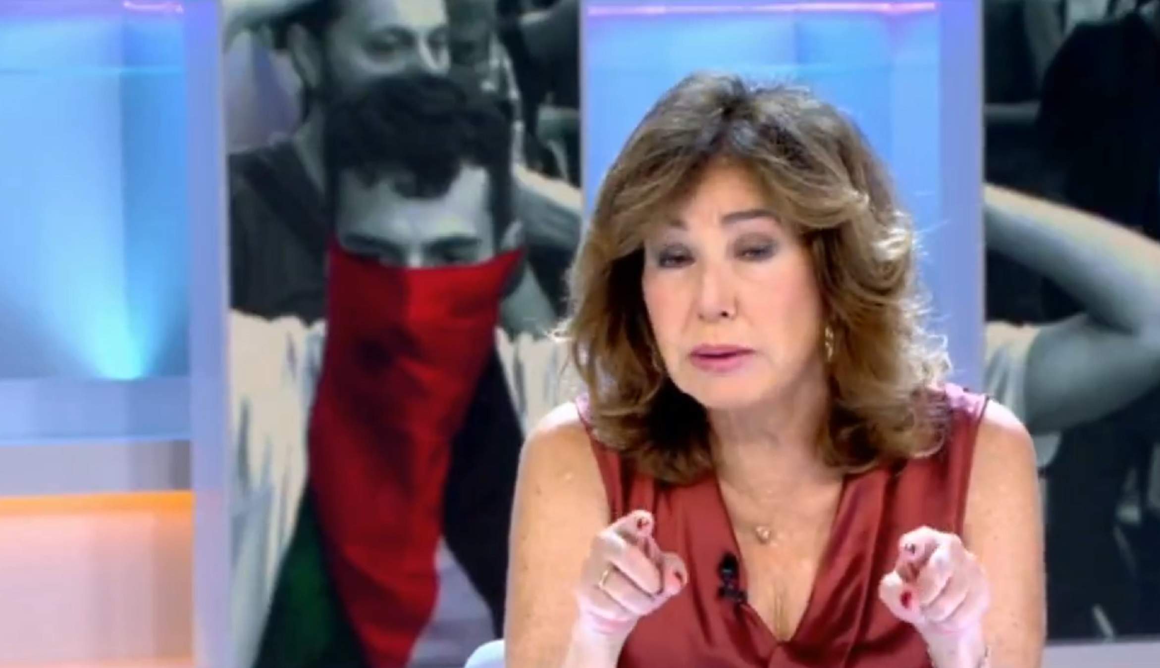 Indignación con lo que ha dicho Ana Rosa sobre los manifestantes de la Vuelta: "Imposible ser más miserable"