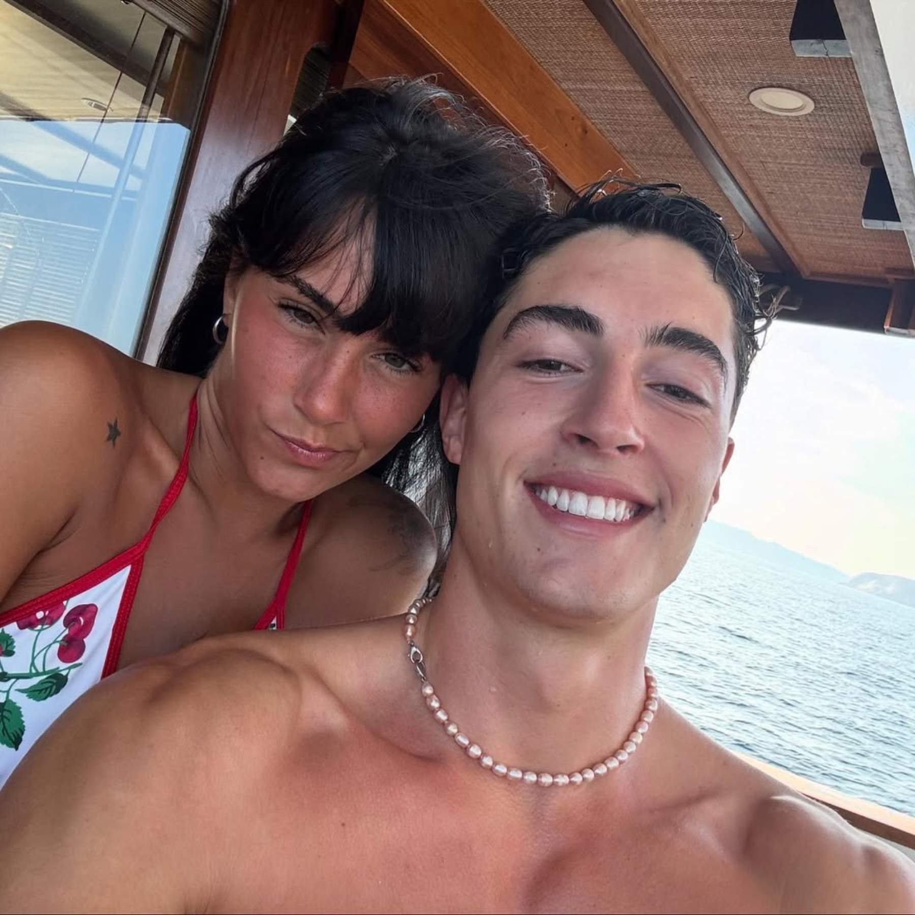 Aitana emociona con su vídeo más inédito al lado de su novio: qué ha hecho con la cuñada