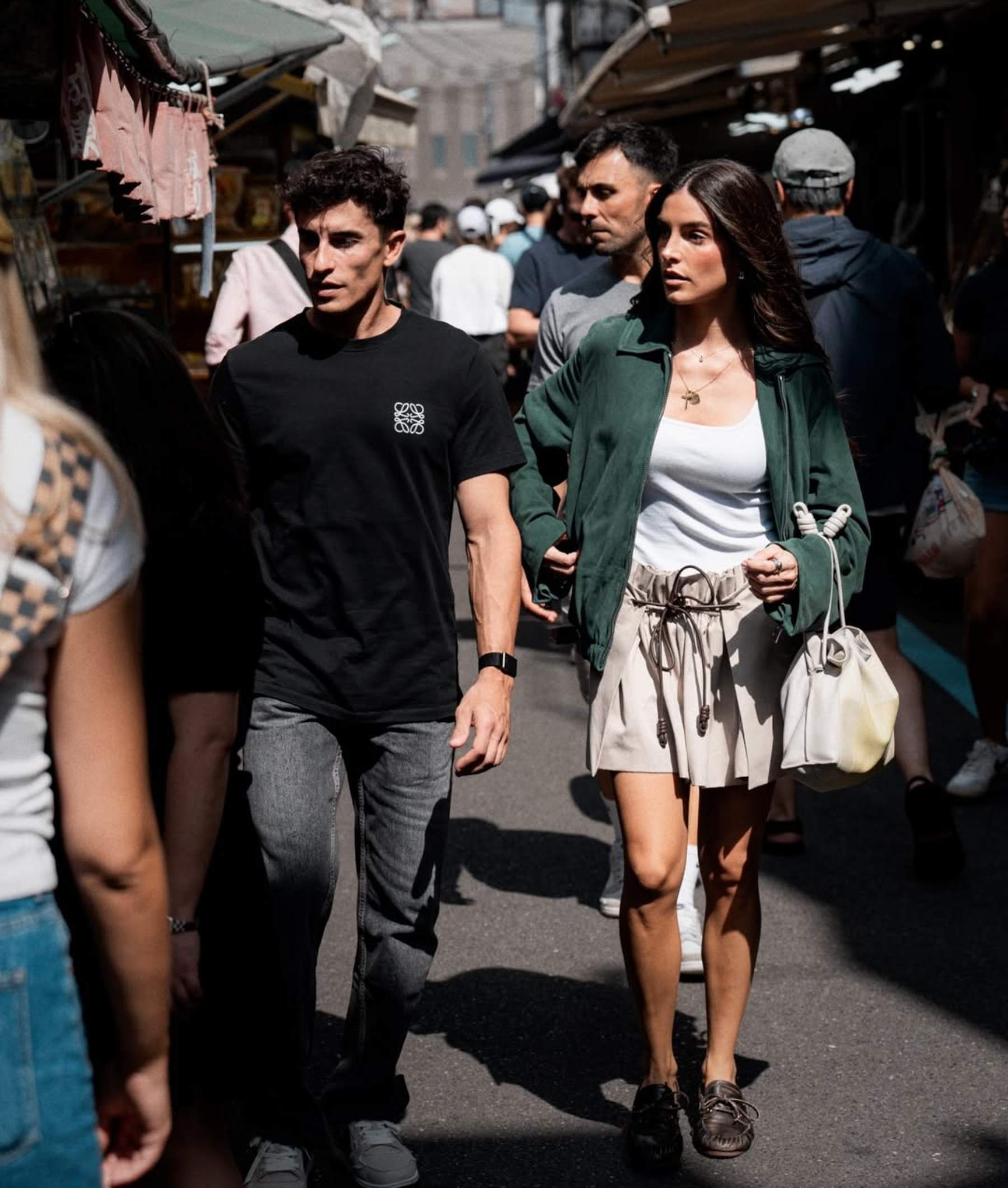 Marc Márquez y Gemma Pinto, de excursión romántica en este rincón: paseo inédito entre la multitud