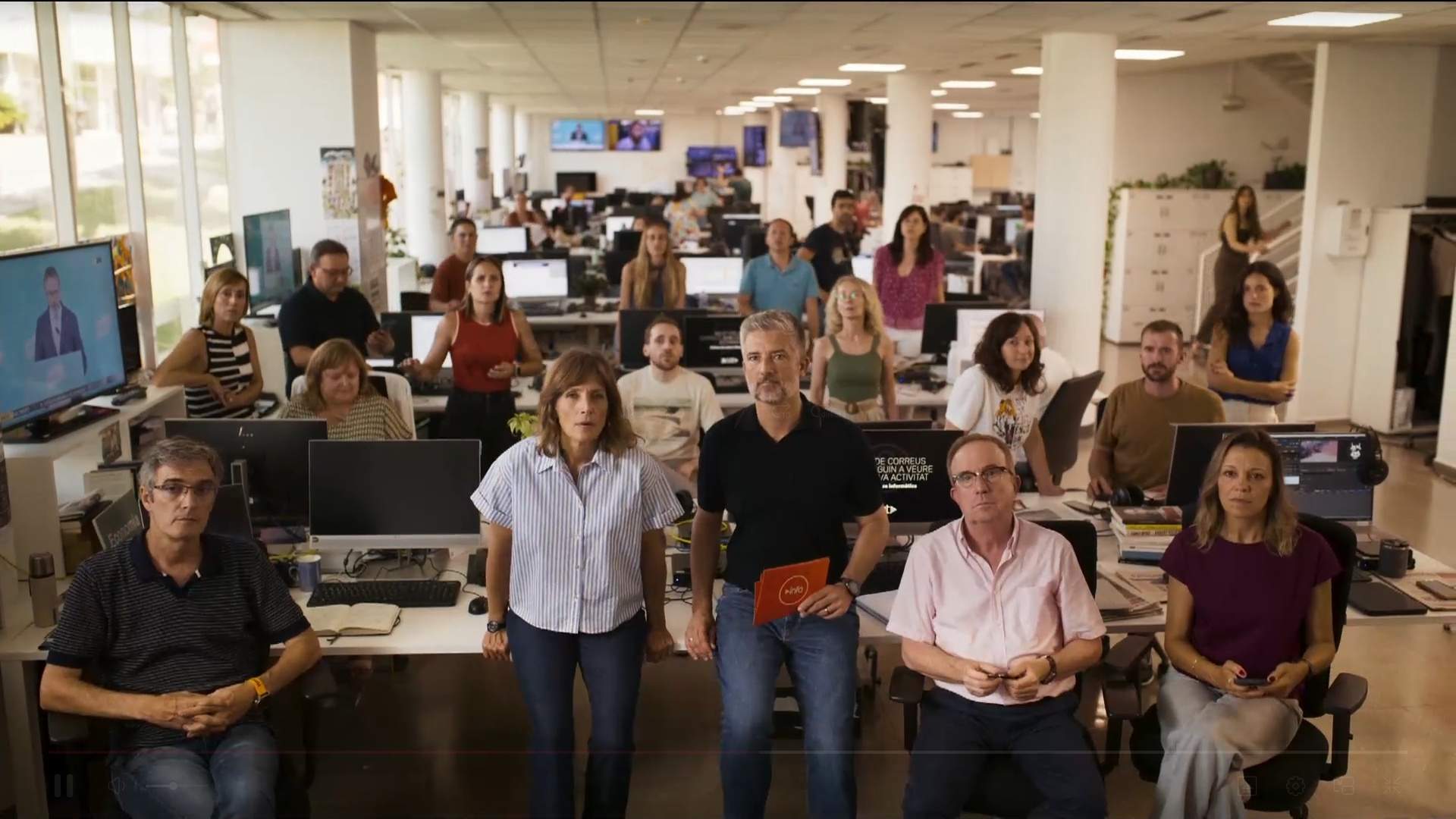 Un presentador de TV3 critica que es promocionen només algunes cares del TN: "Lamentable"