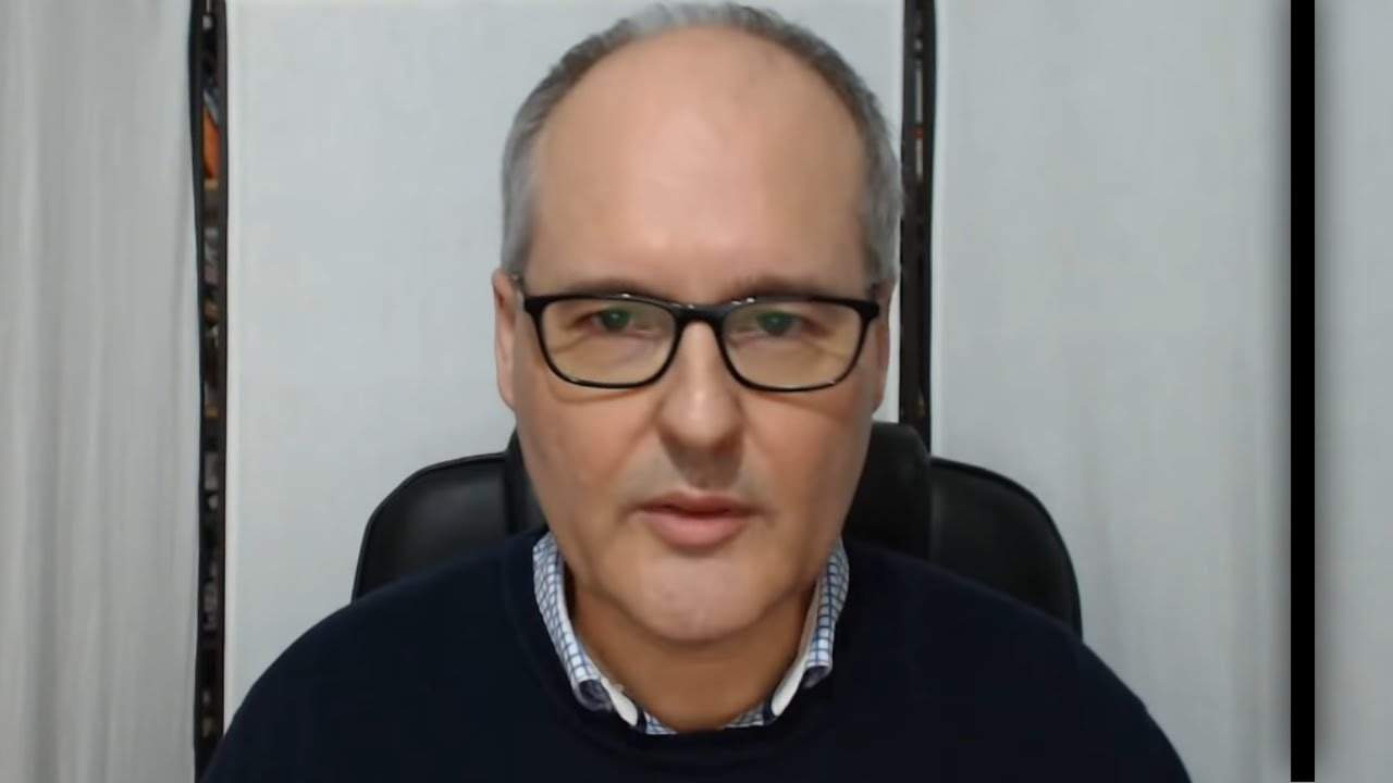 El doctor Alberto Sanagustín, metge de família, avisa dels perills de l'arròs fet uns quants dies abans.
