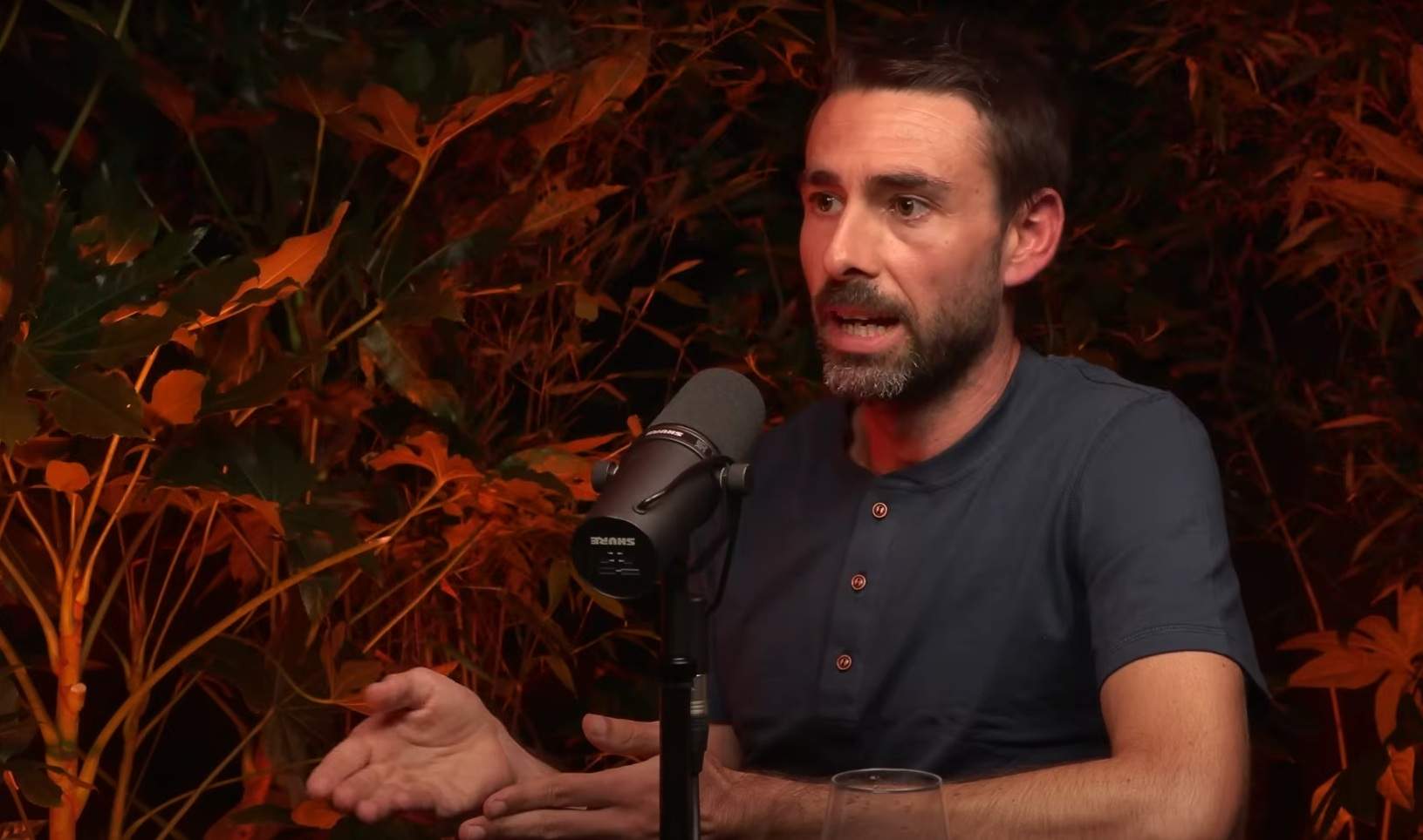 Manu Sola, investigador: “El cuerpo mejora cuando alternas estrés y recuperación”
