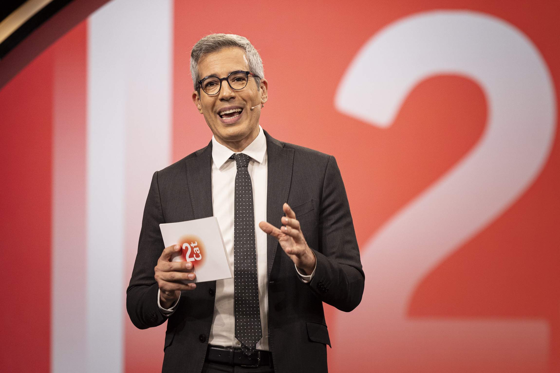 Oriol Nolis elegantíssim als Goya acompanyat del seu nòvio, un periodista de TV3