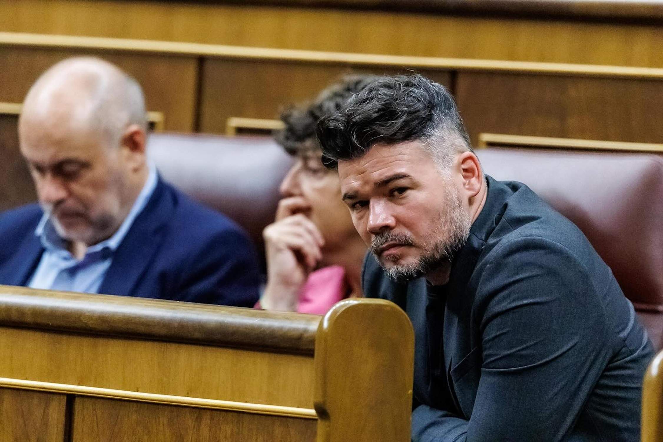 Gabriel Rufián incendia la xarxa per la paraula que ha escrit en veure uns militars espanyols