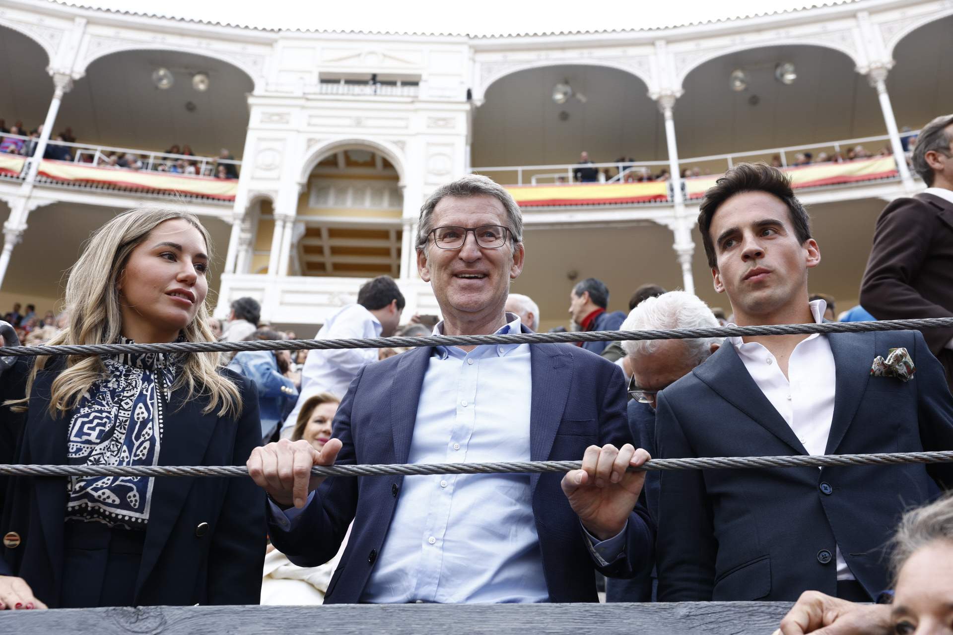 Una maestra fulmina a Feijóo cuando ensalza al matador de toros Morante de la Puebla