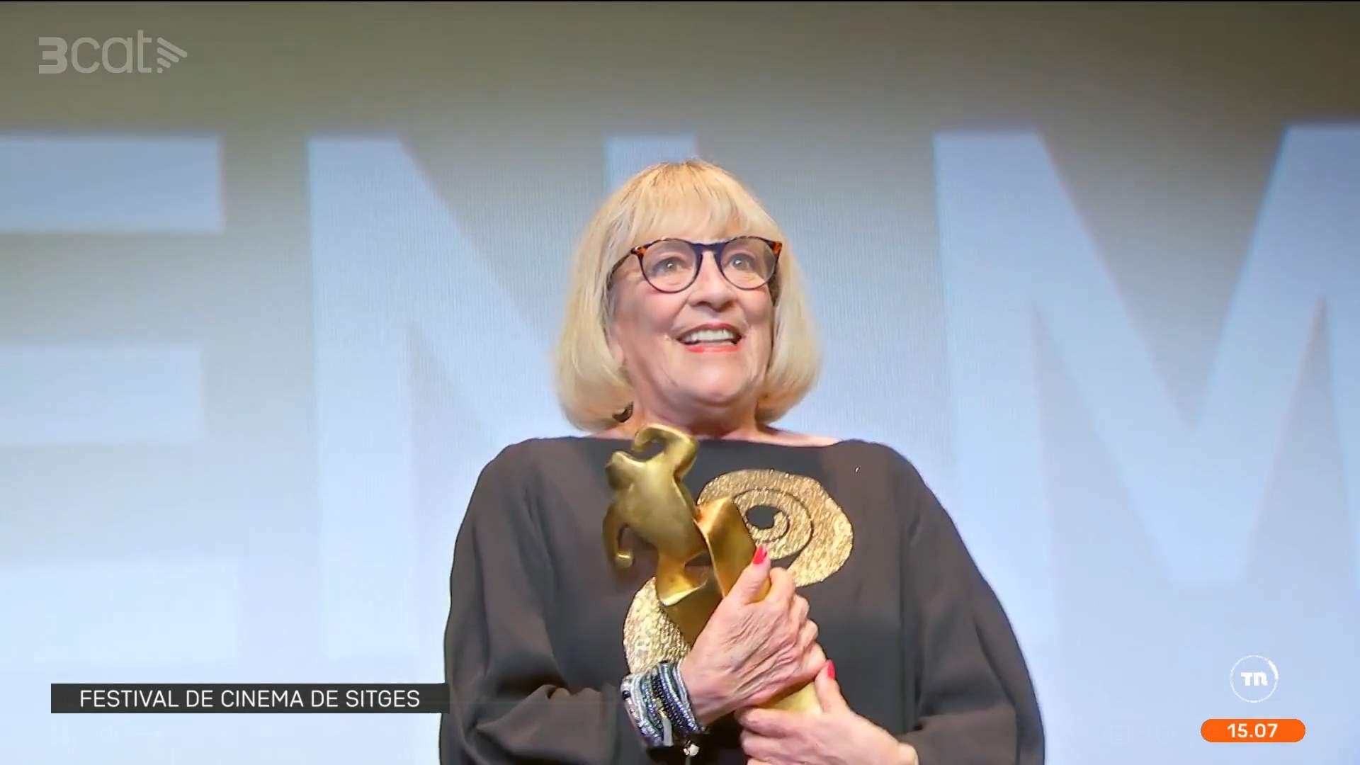 Un mito del teatro fulmina a la catalanófoba Carmen Maura por aceptar el premio de Sitges