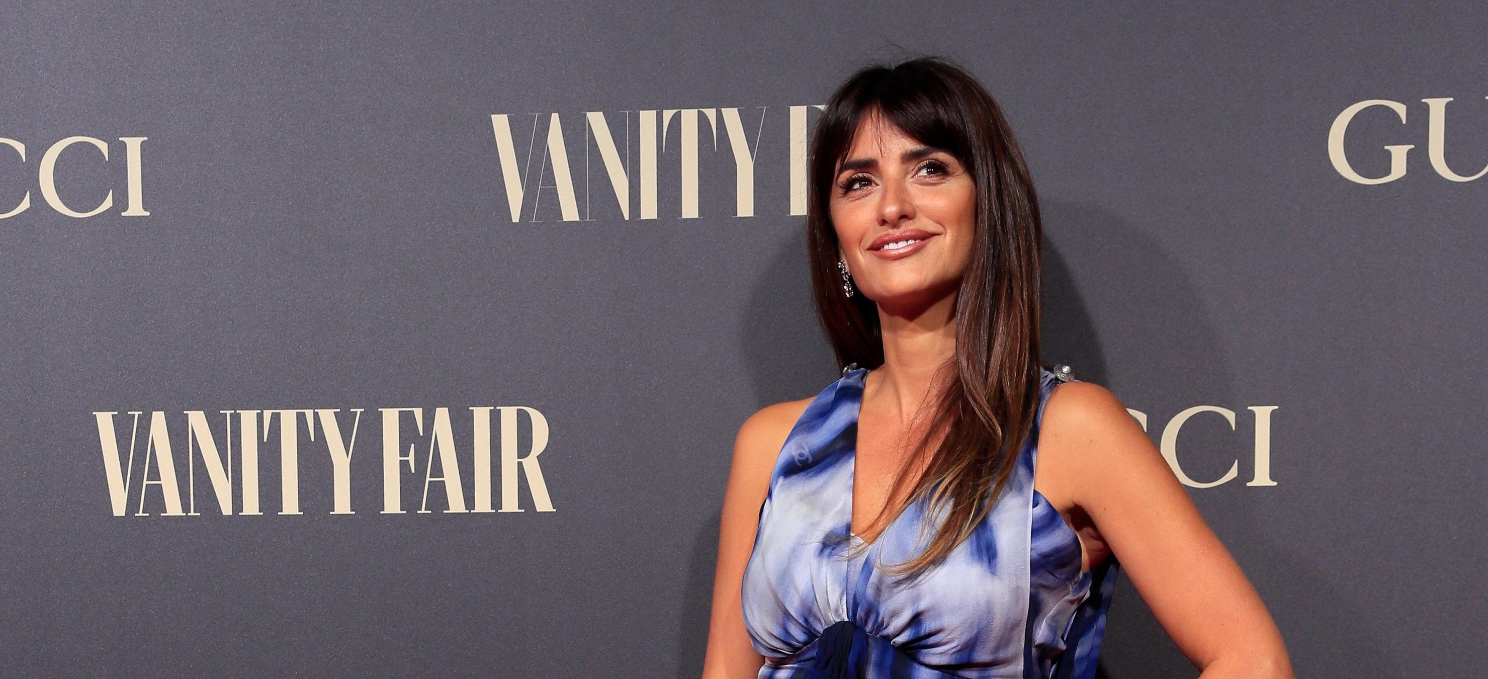 L’estrafolari vestit drapat de Penélope Cruz, un espectacle