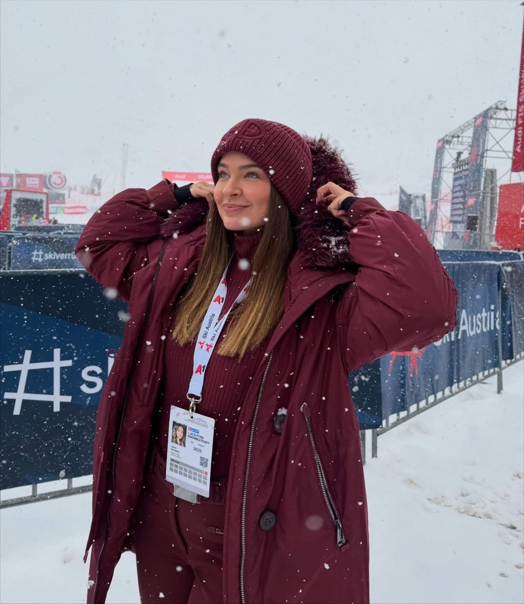 Laura Escanes se planta en Austria para apoyar a Joan Verdú: las imágenes más tiernas de los dos en la nieve Laura Escanes se planta en Austria para apoyar a Joan Verdú: las imágenes más tiernas de los dos en la nieve