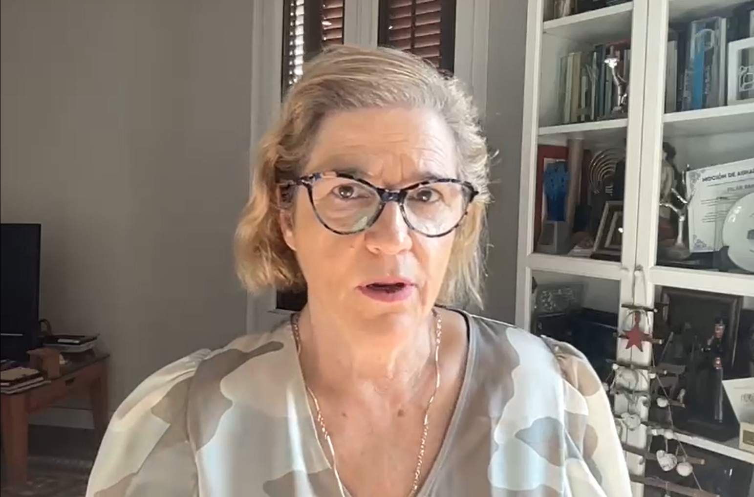 Pilar Rahola revela els tres motius de Puigdemont per trencar amb Sánchez: "Un és Illa" Pilar Rahola revela els tres motius de Puigdemont per trencar amb Sánchez: "Un és Illa"