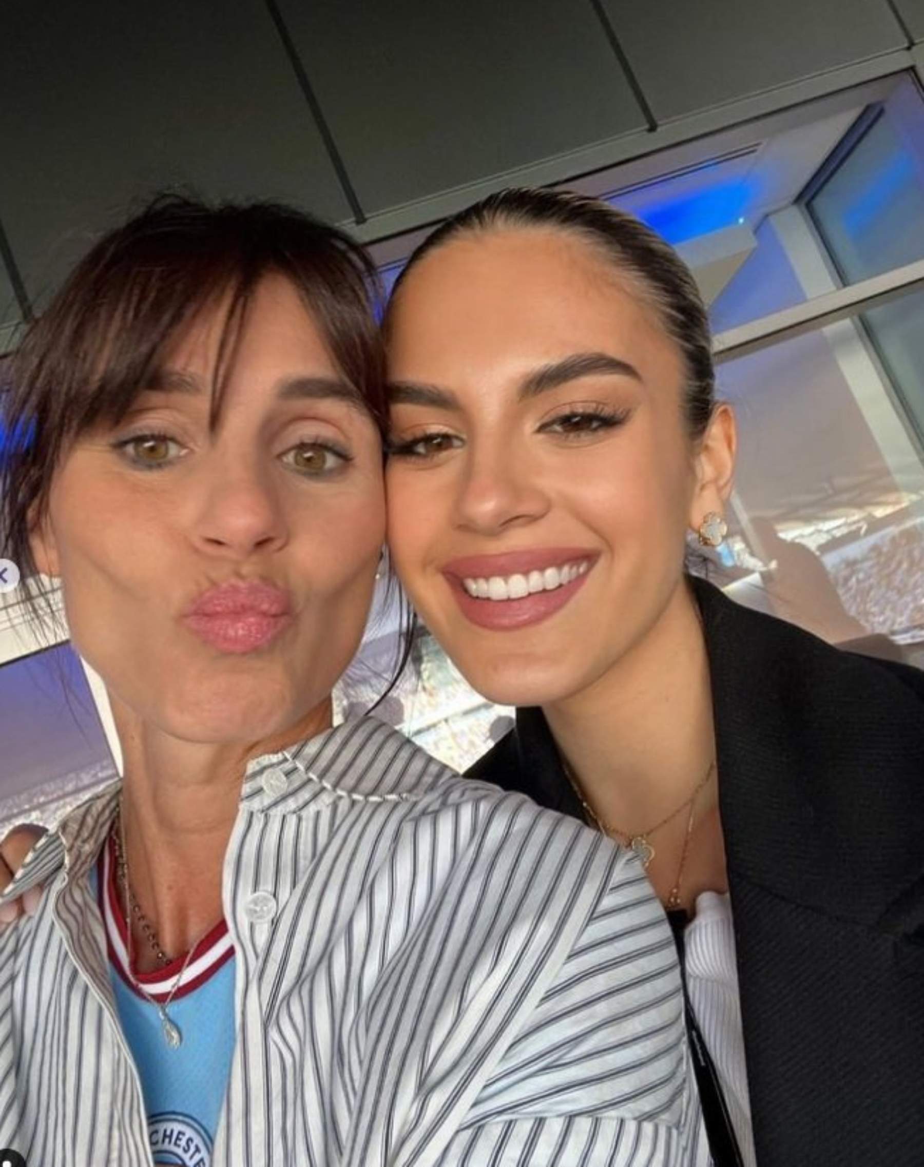 Cristina Serra fa anys, preciosa felicitació en català de Maria Guardiola, la filla: "Ets i sempre seràs..." Cristina Serra fa anys, preciosa felicitació en català de Maria Guardiola, la filla: "Ets i sempre seràs..."