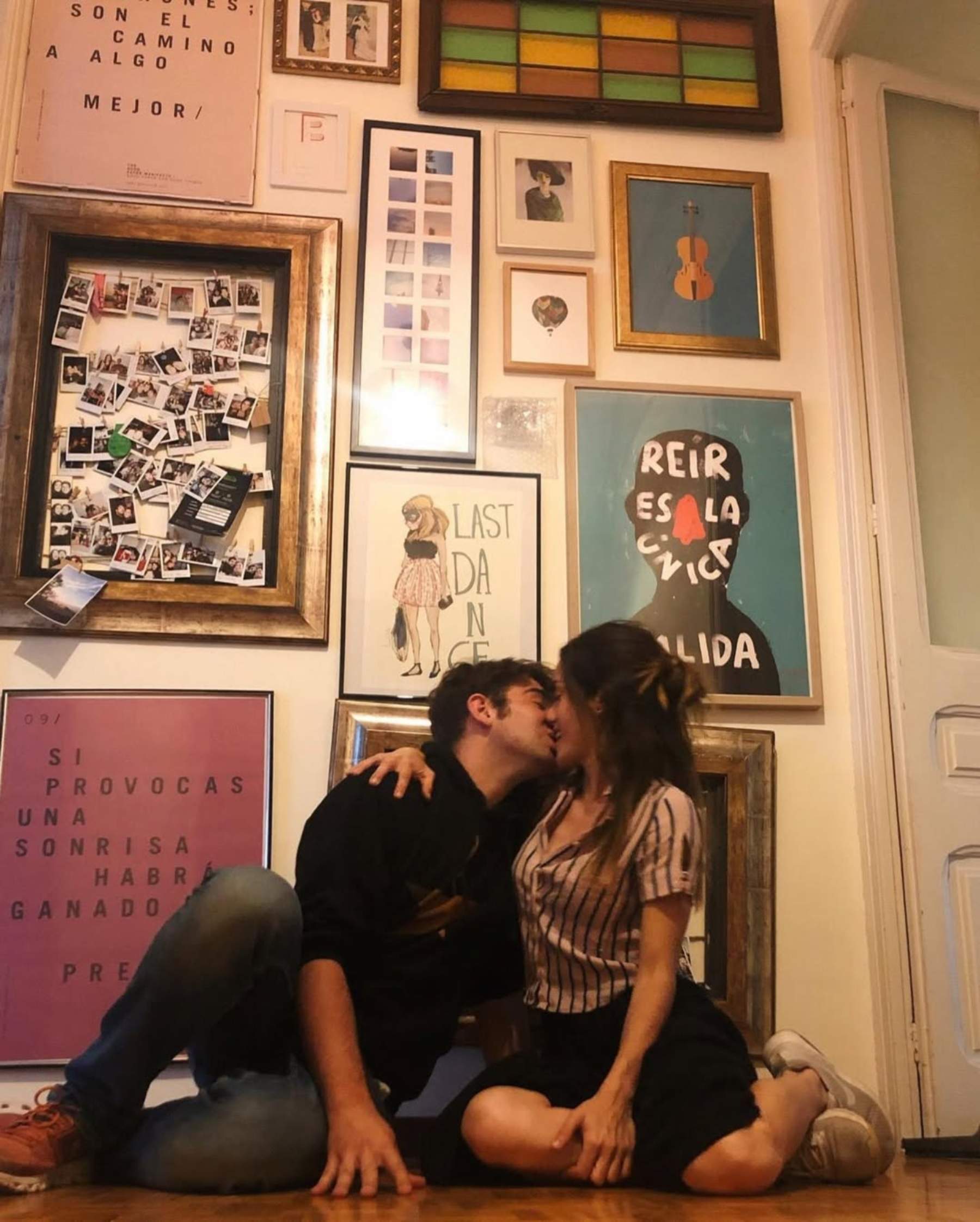 Preciosa pareja de actores catalanes enamoran por la red, 12 años juntos: así surgió su amor Preciosa pareja de actores catalanes enamoran por la red, 12 años juntos: así surgió su amor