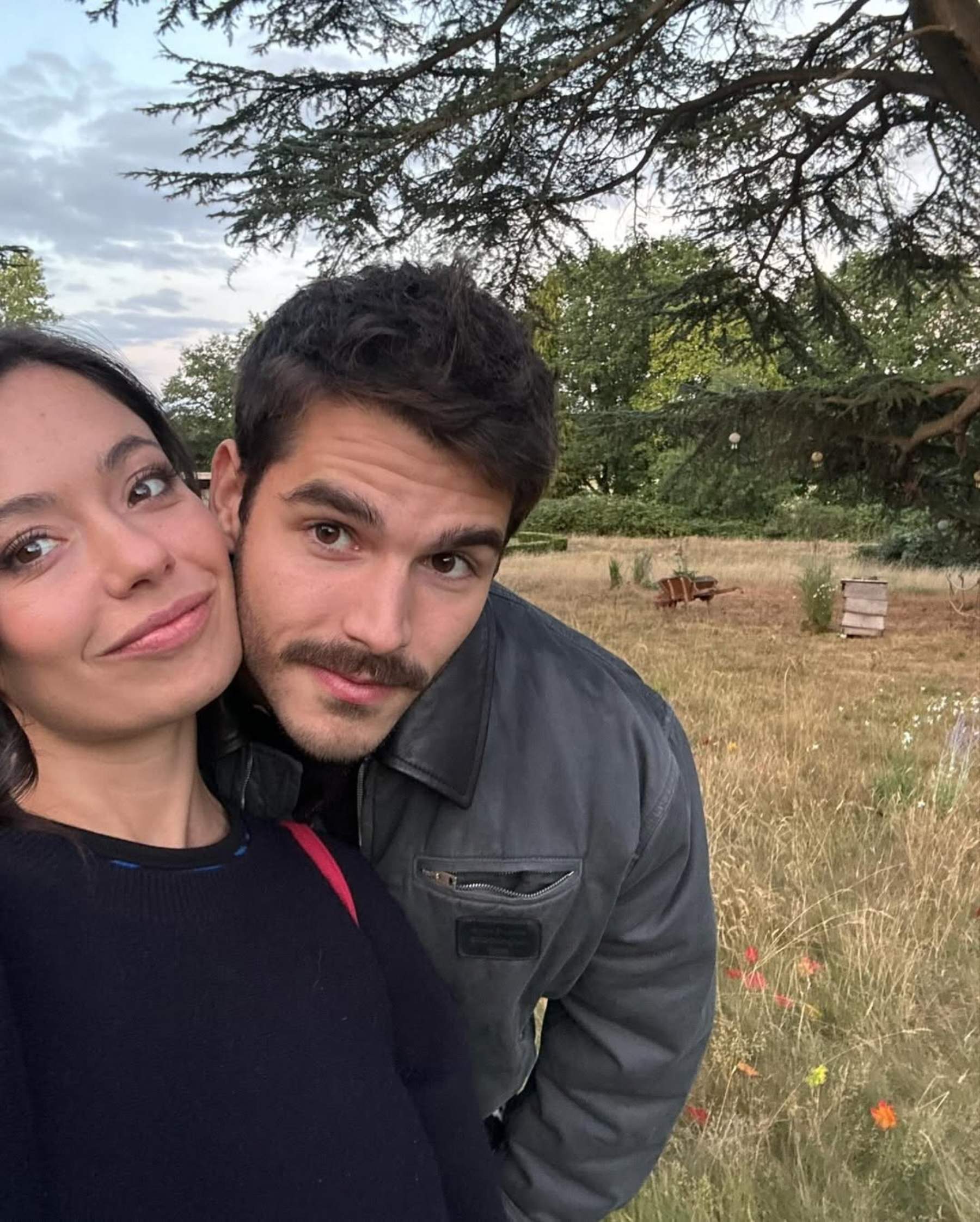 Anna Castillo i Álvaro Mel fonen les xarxes amb la seva darrera publicació: escena digna de Disney Anna Castillo i Álvaro Mel fonen les xarxes amb la seva darrera publicació: escena digna de Disney