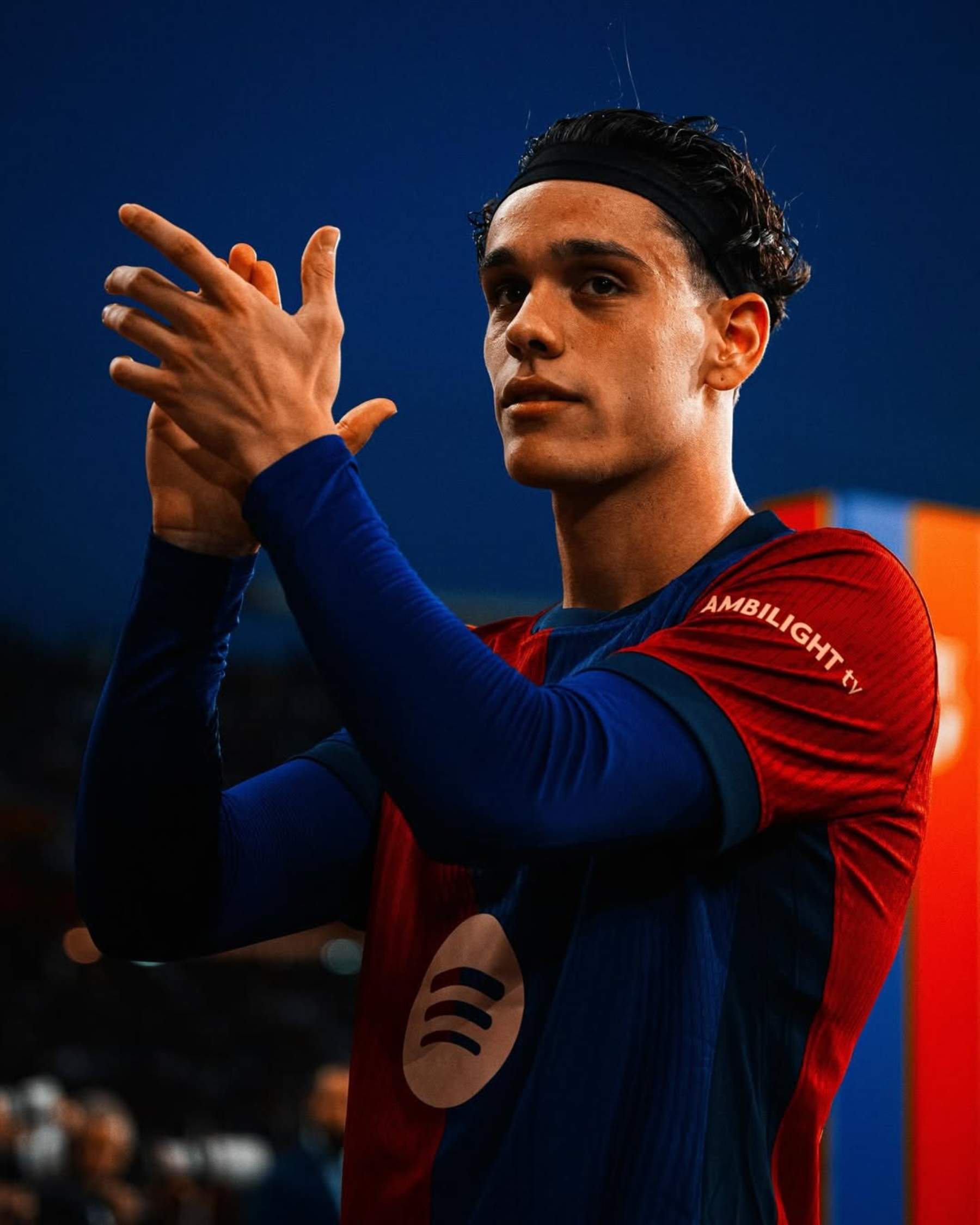 Héctor Fort deixa de pedra, disfressat de vampir amb Tati, la seva guapíssima nòvia: primera foto oficial