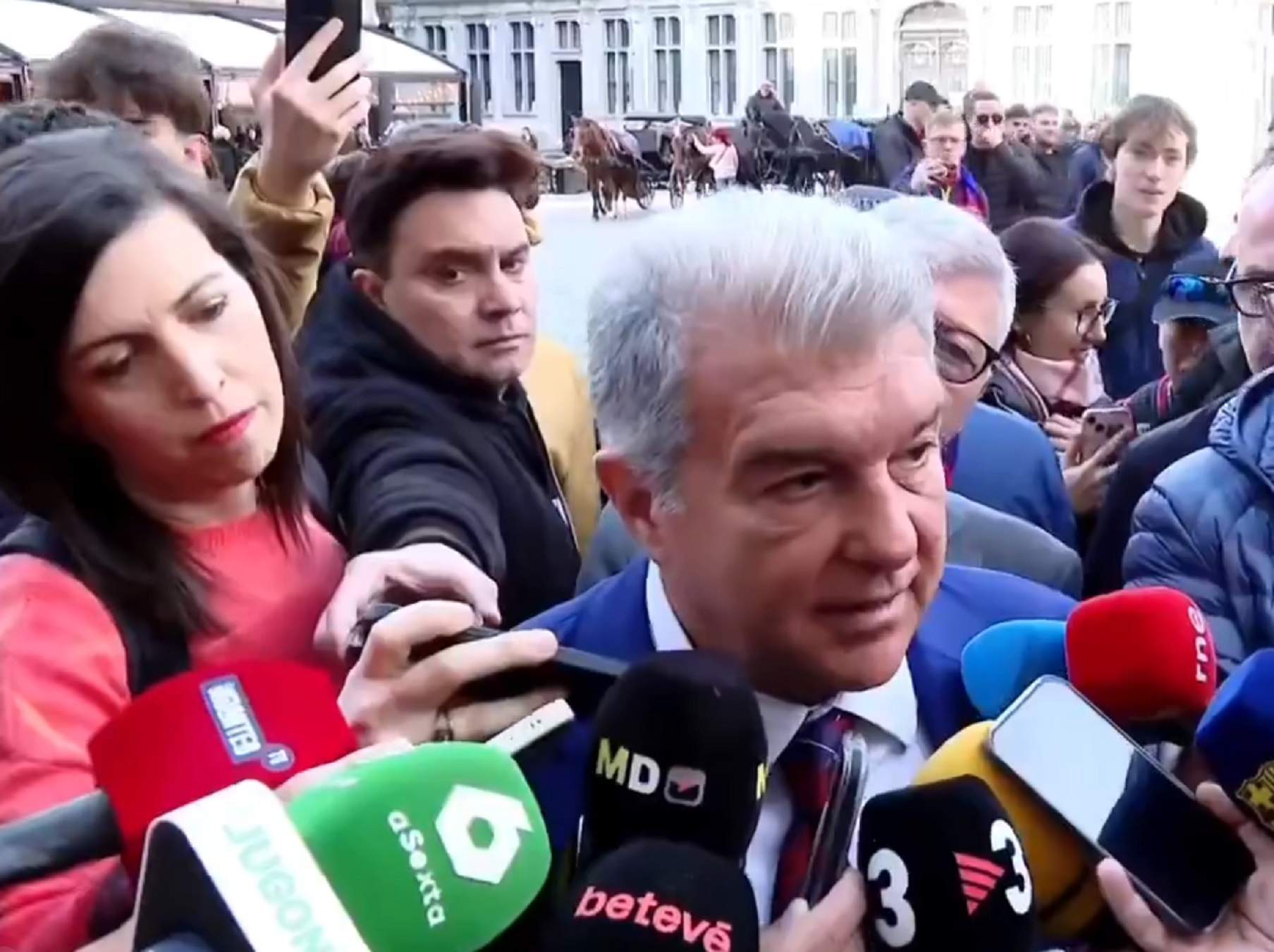 La reacció brutal de Laporta, davant de càmeres, quan li criden a la cara "¡Hala Madrid!"