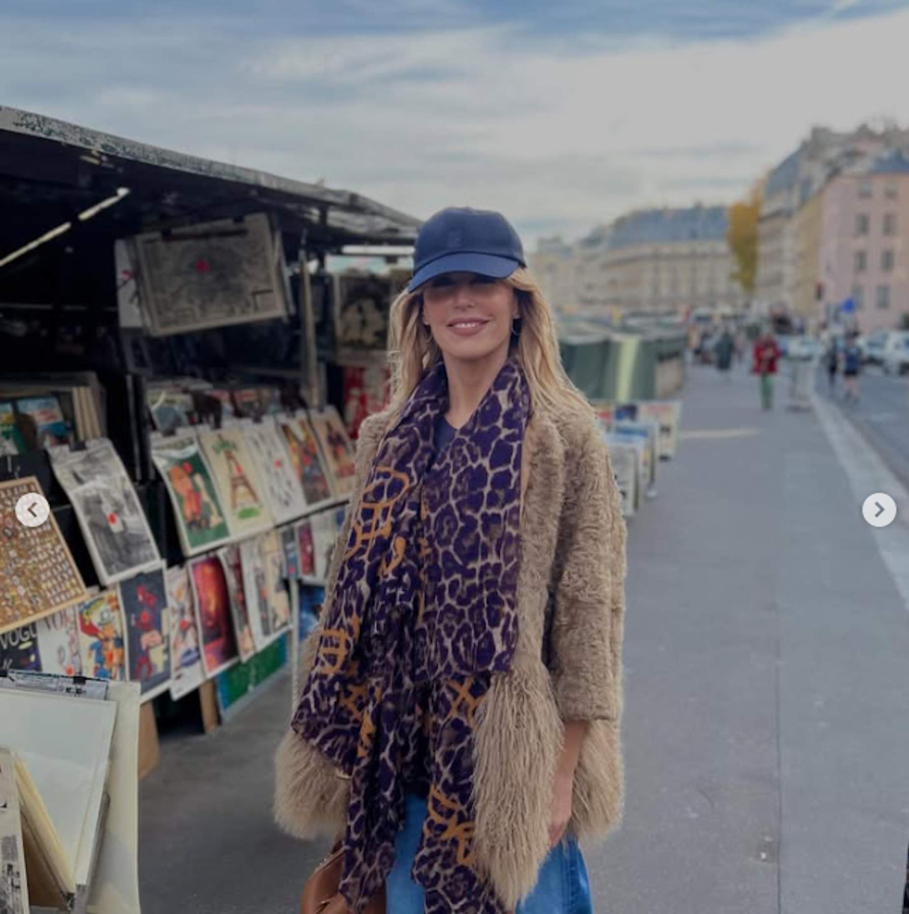 Emma García en París con Aitor, su marido y padre de la guapísima Uxue de 19 años