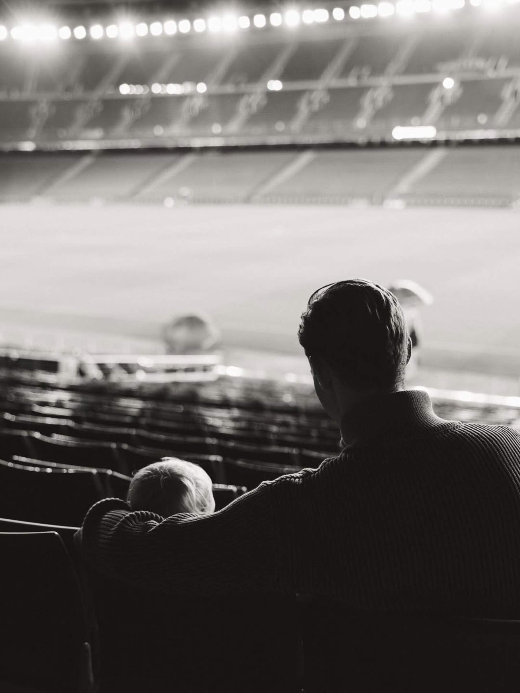 Frenkie de Jong toca la fibra amb el seu fill Mason, l'adeu més emotiu: "Una última abraçada..."