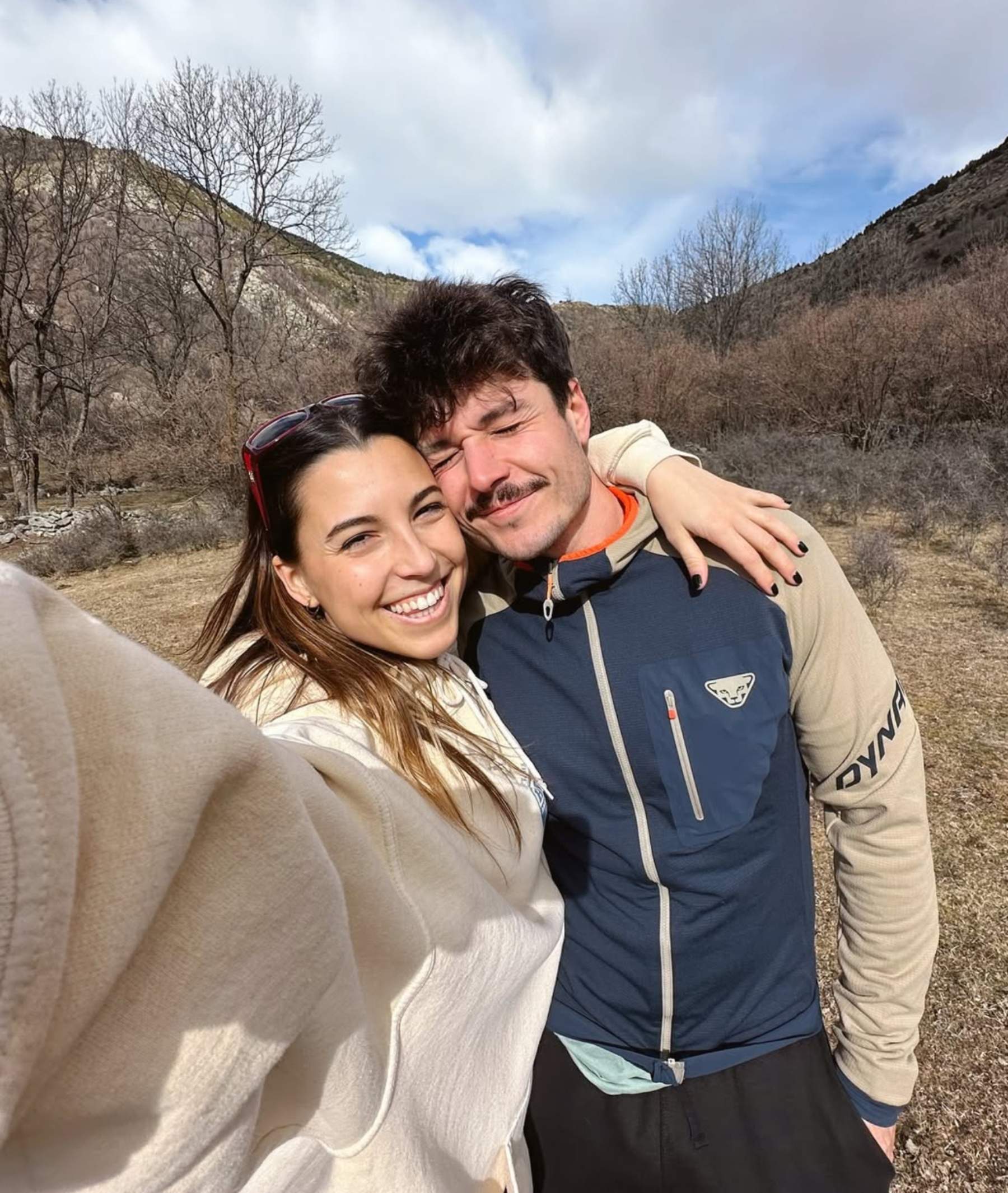 Miki Núñez se confiesa sobre el primer 'te quiero' a Sara Roy, la novia, qué le respondió: "Me miró..."