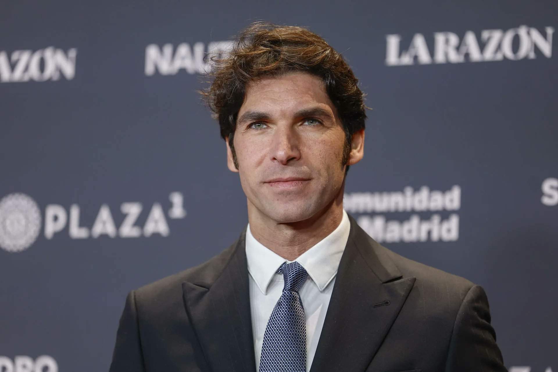 La foto que nadie esperaba: Cayetano Rivera reaparece… y no es ni con Eva González ni Blanca Romero