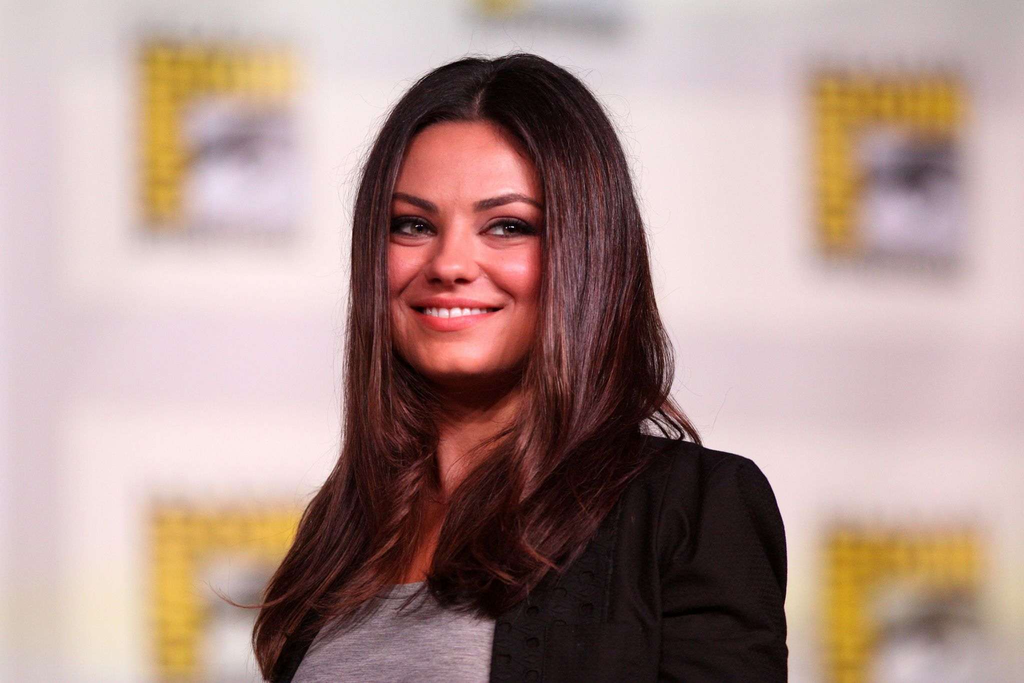 A Mila Kunis la confonen amb una altra estrella de Hollywood