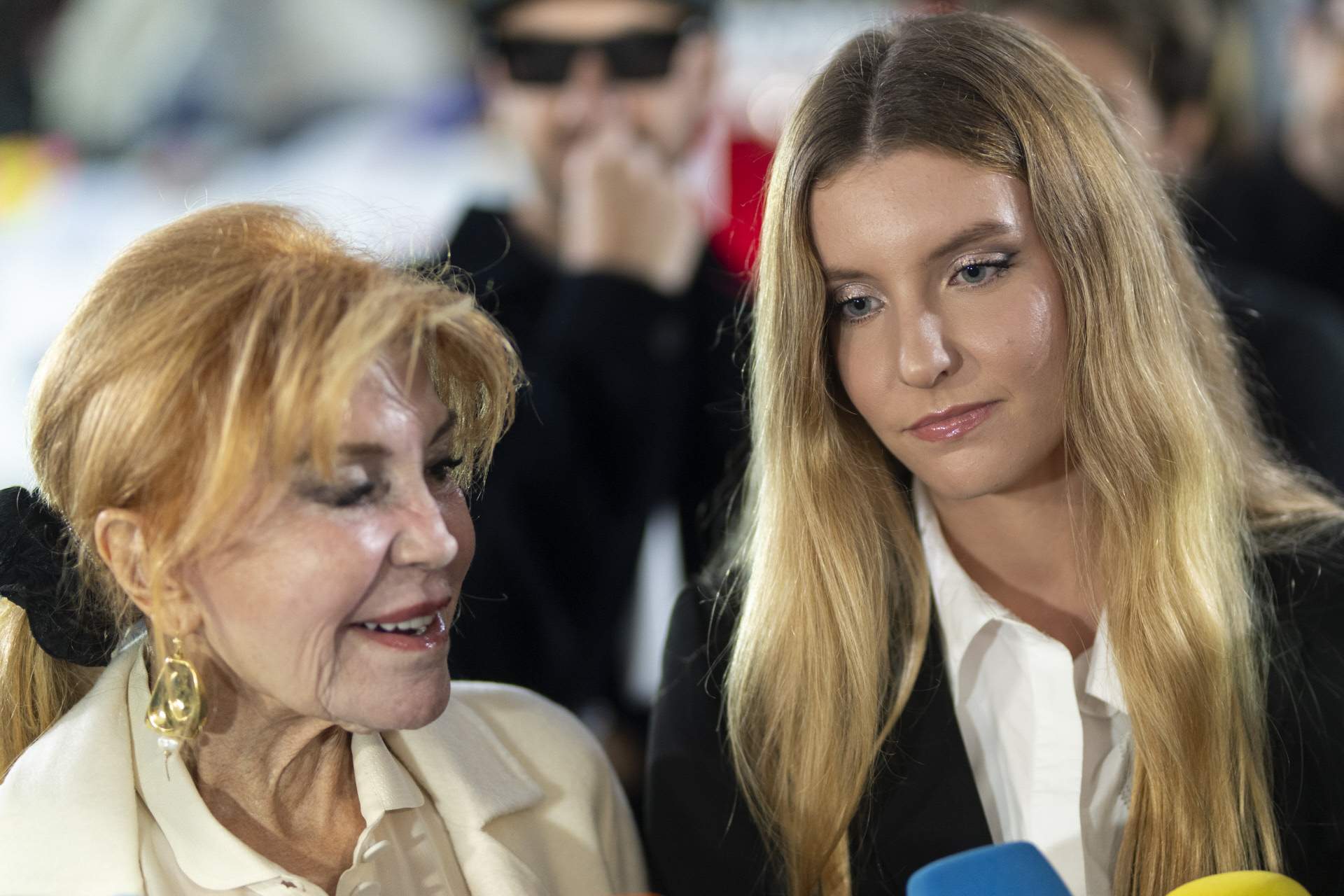 Lección de Judit Mascó a la joven Carmen Thyssen: "3 de mis 4 hijas son artistas"